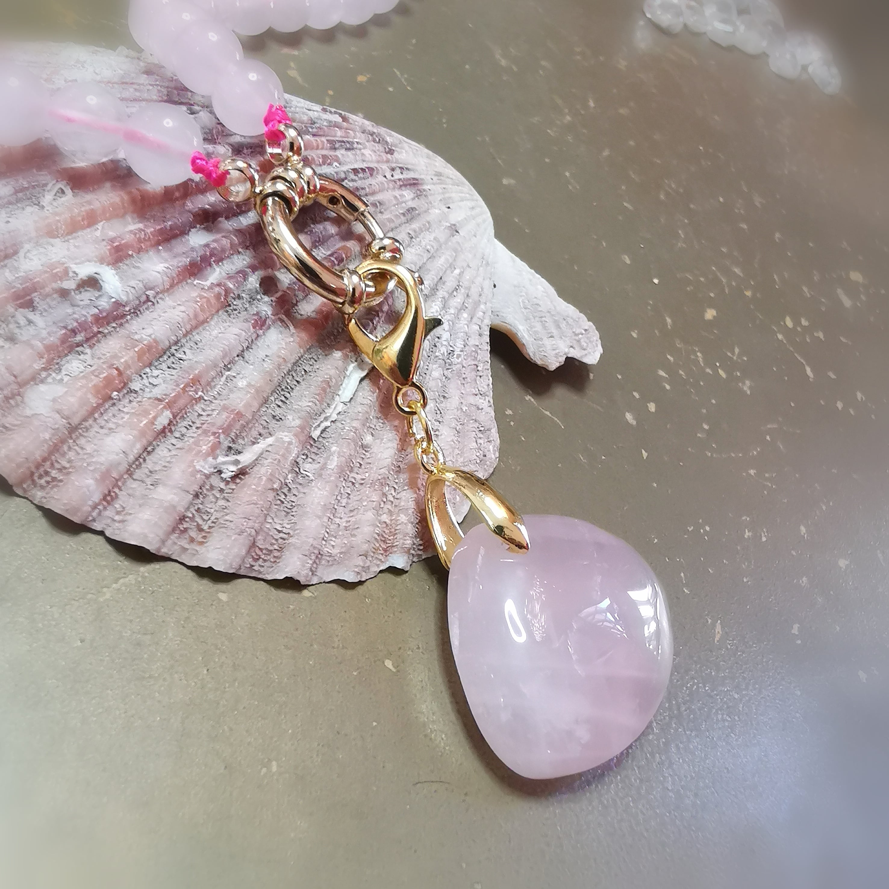 Rosenquarz Edelstein Karma Gold Kette – geweiht für Liebe, Harmonie & Herzöffnung