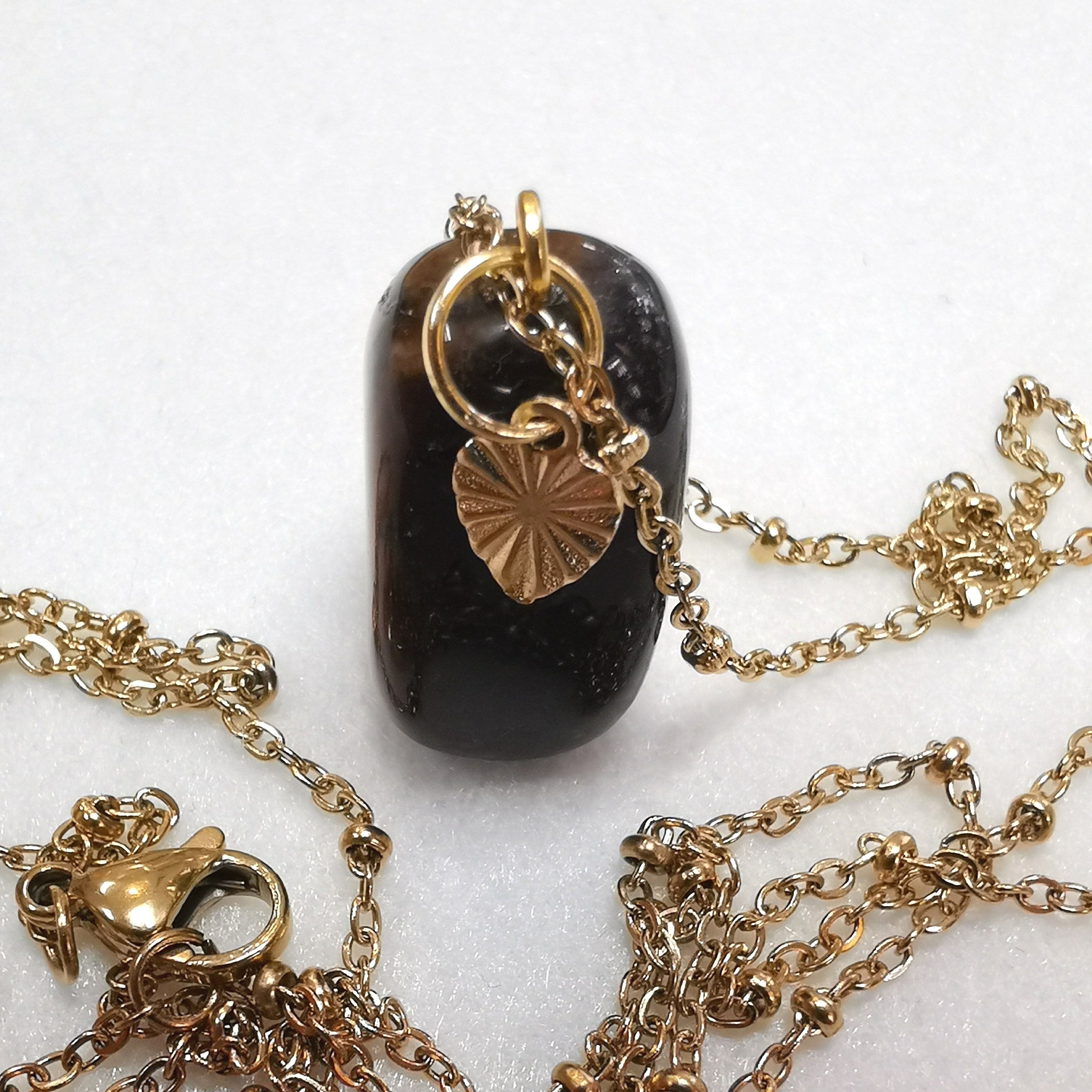 Tigerauge Herz Karma Edelstein Kette – Gold Edelstahl · Mut, Schutz & innere Stärke