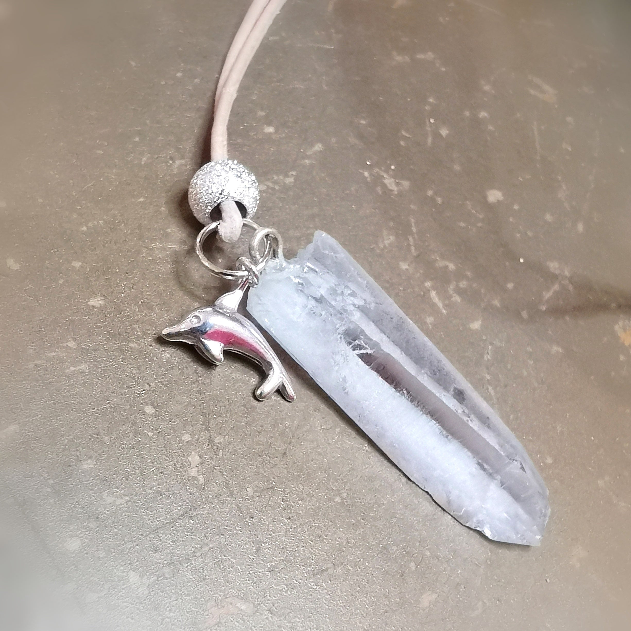 Lemurien Quarz Delfin Edelstein Karma Kette – Reminder für Klarheit & Leichtigkeit