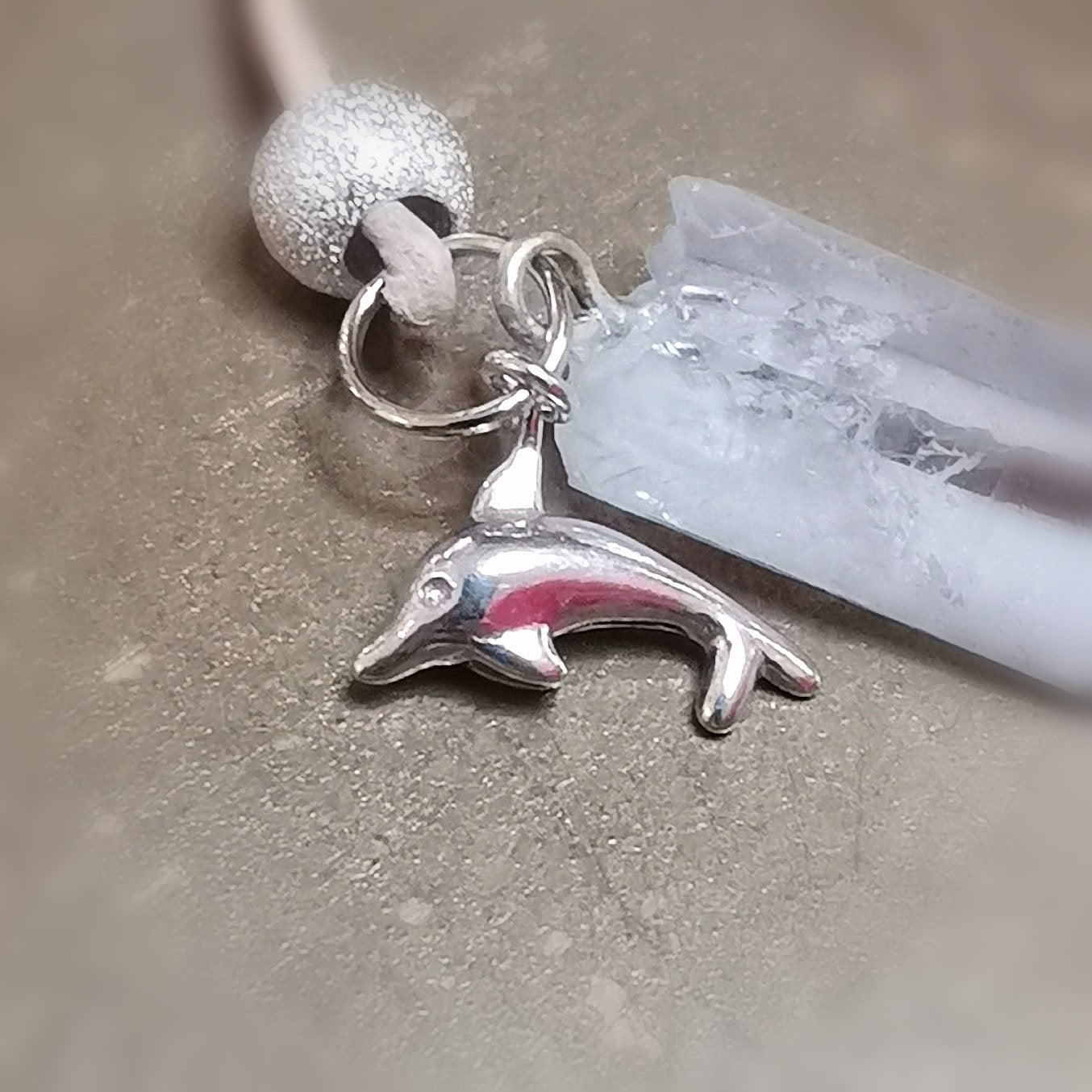 Lemurien Quarz Delfin Edelstein Karma Kette – Reminder für Klarheit & Leichtigkeit