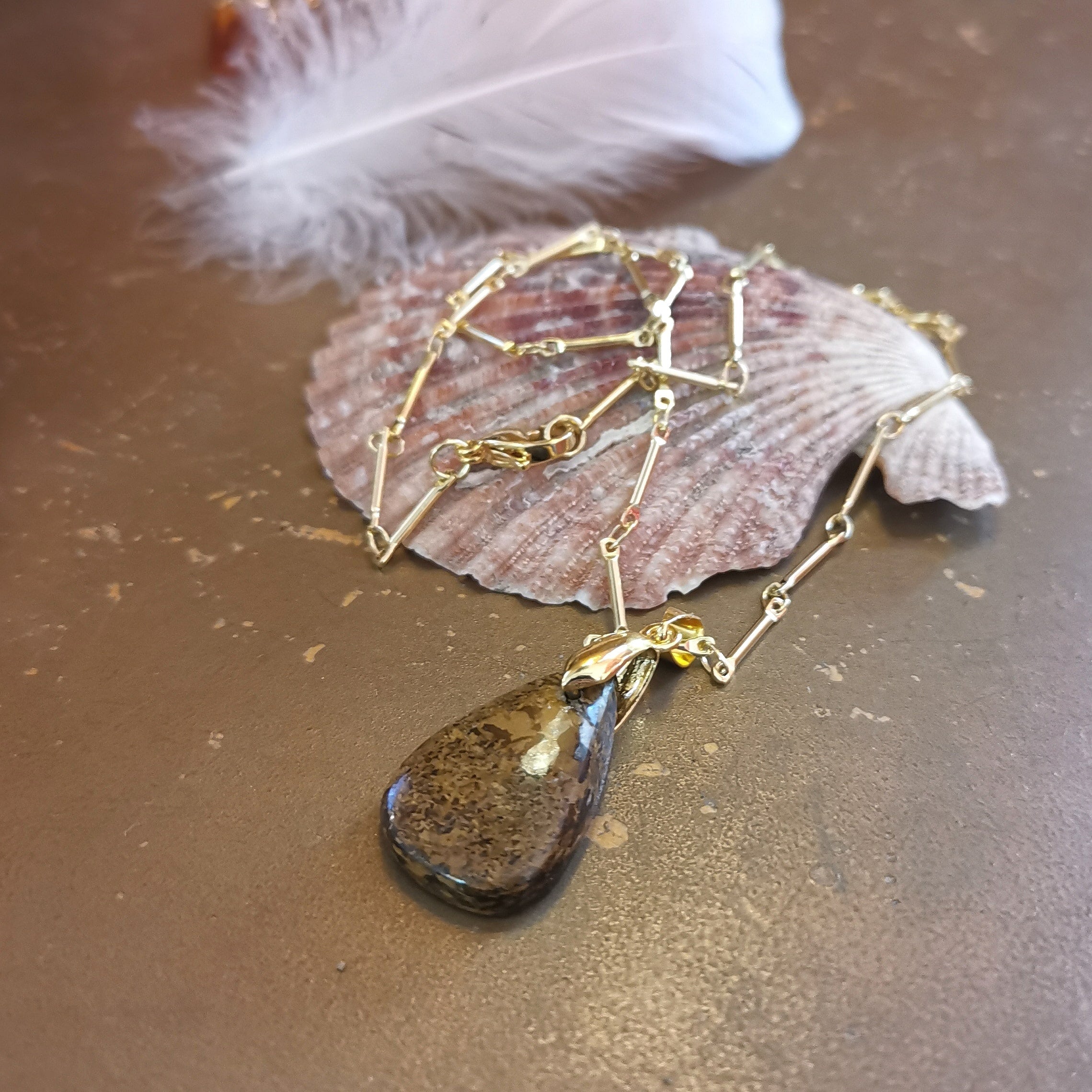 Bronzit Edelstein Karma Kette – Gold Edelstahl · Erdung, Stärke & innere Ruhe