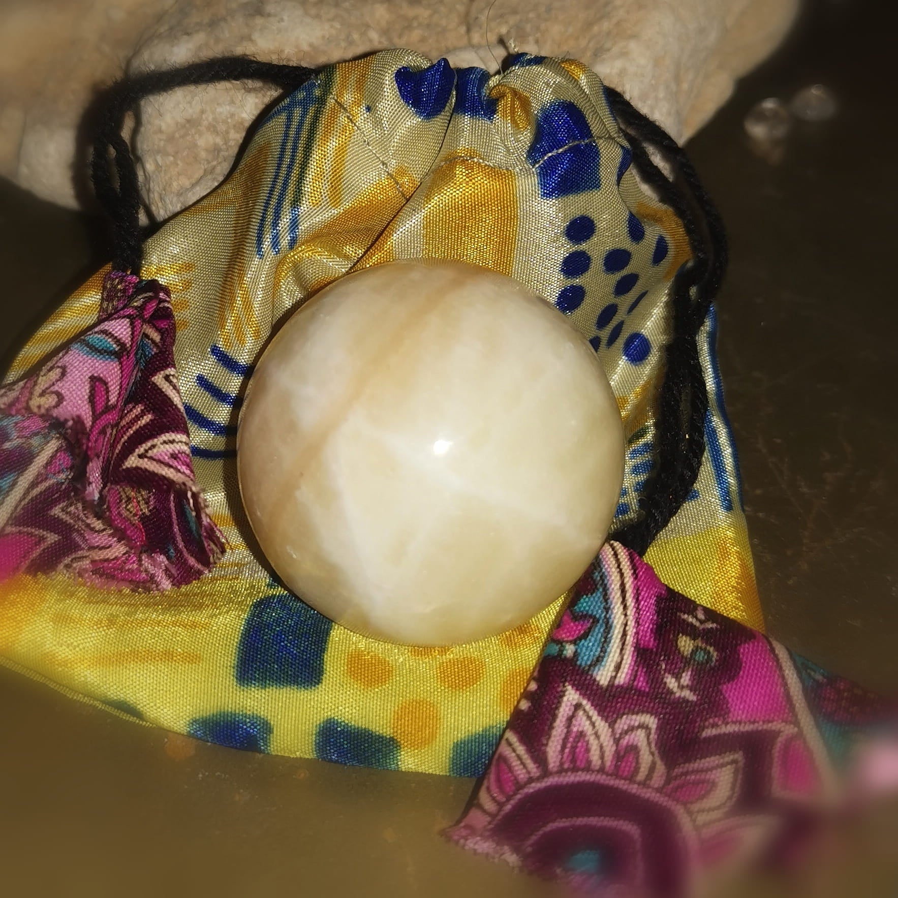 Orange calcite gemstone sphere – consecrated for joy of life, meditation & gentle relaxation