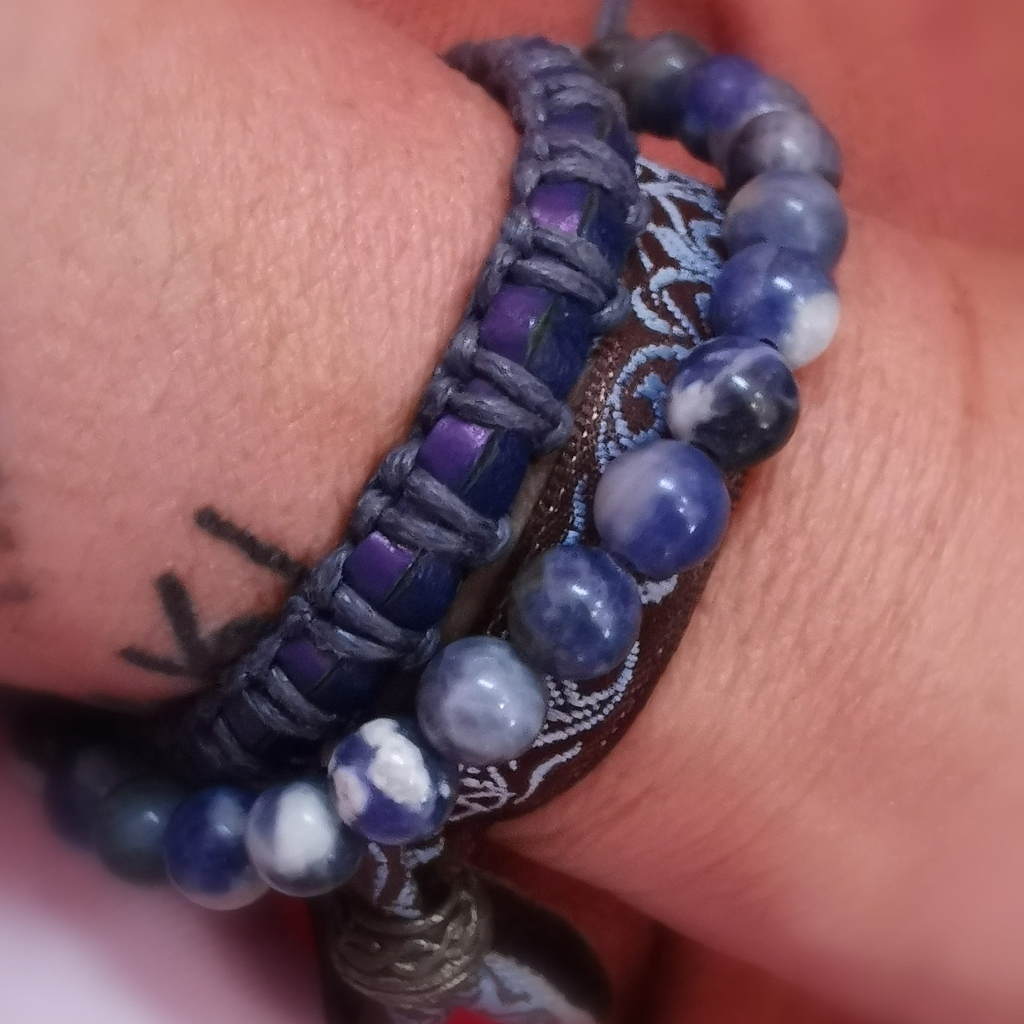 Sodalith Edelstein Armband 3er Set – Blaues Chakra Schmuck Set für Klarheit & Ausdruck