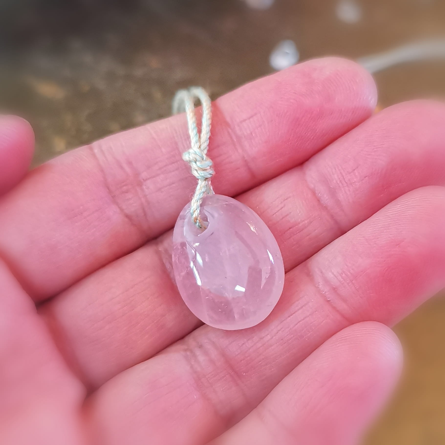 Rosenquarz Edelstein Yoga Kette – geweiht für Herzchakra, Liebe zum Leben