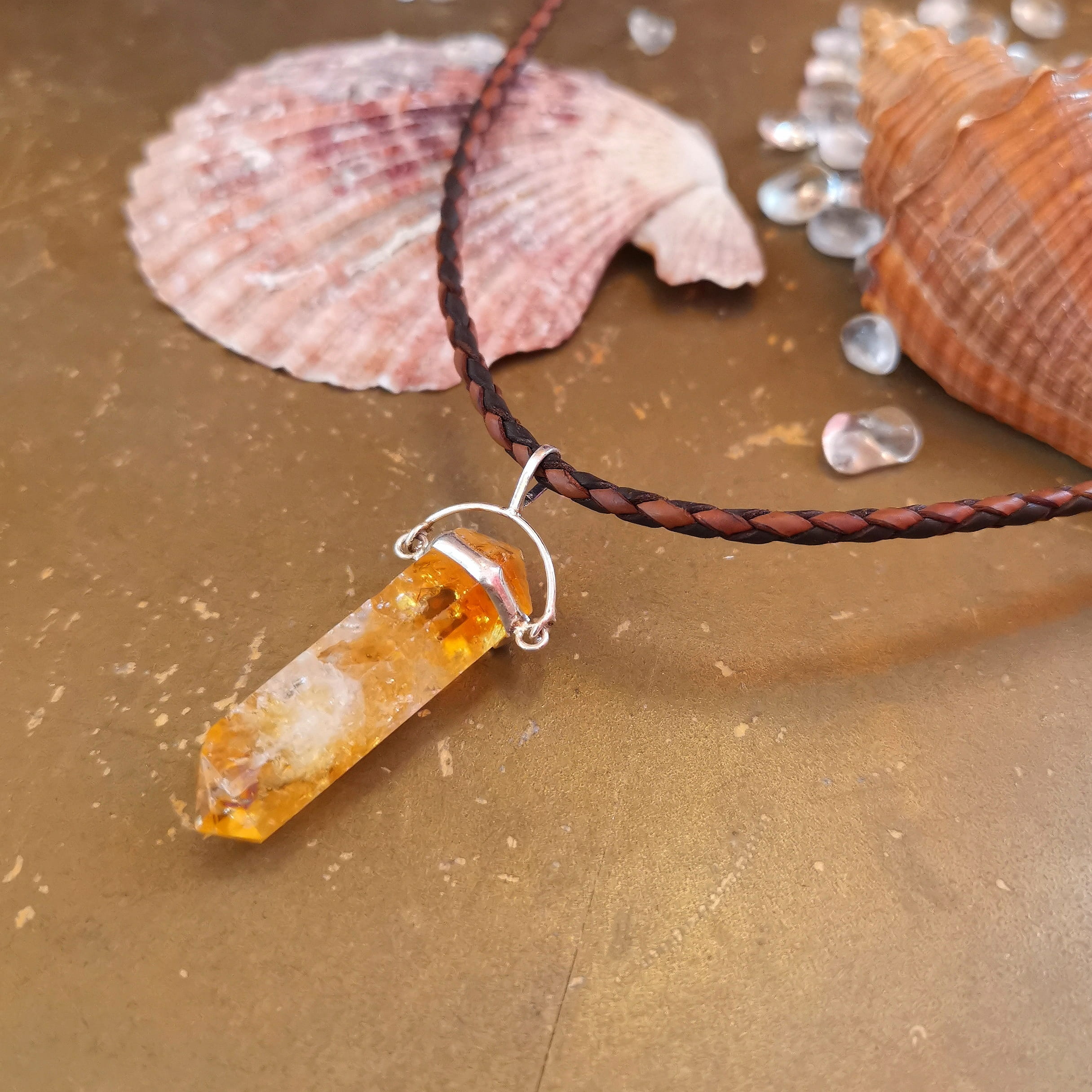 Citrin Edelstein Spitze Kette – geweiht für Lebensfreude, Selbstvertrauen & freie Energie