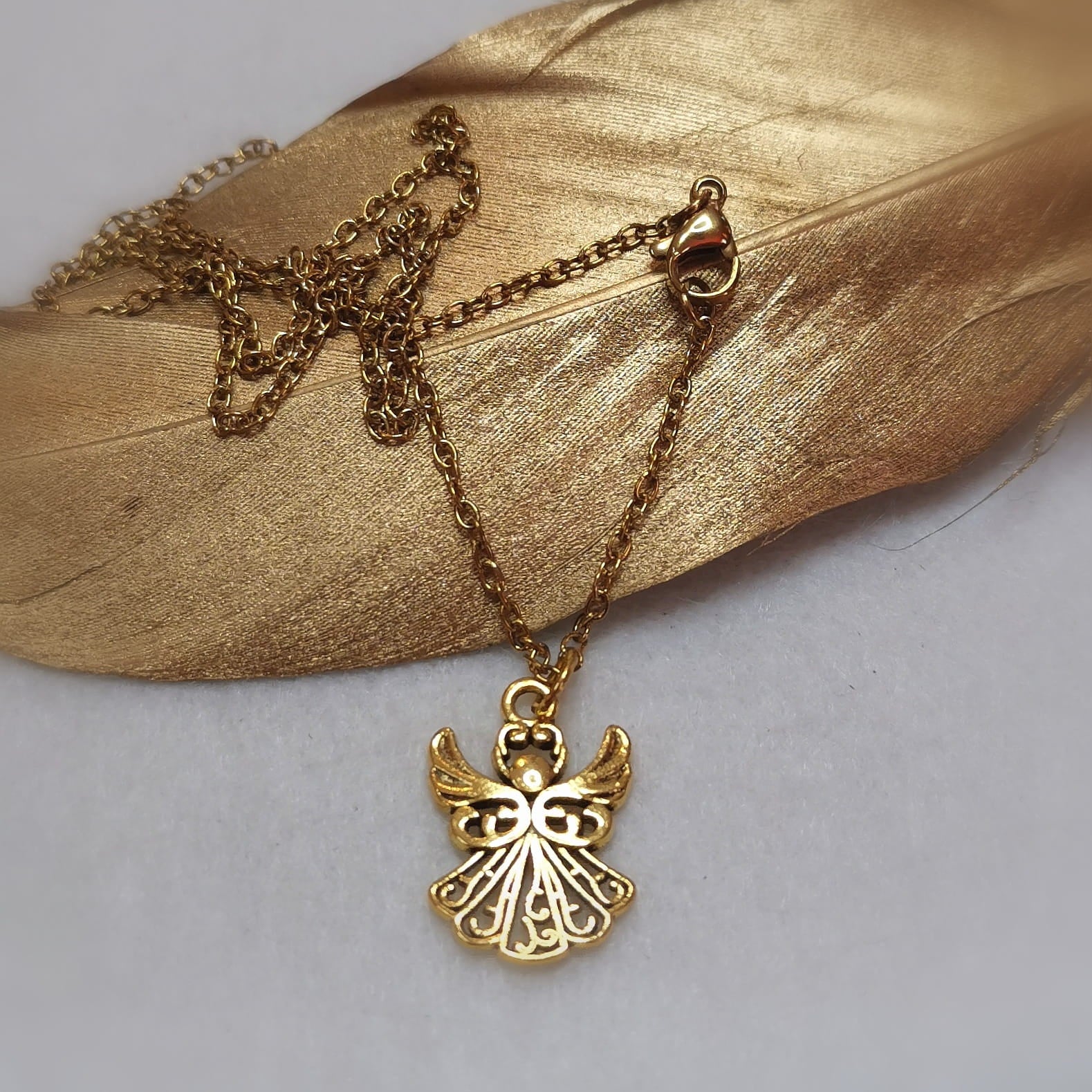 Schutzengel Gold Edelstahl Kette – geweiht für Schutz, Vertrauen & Hoffnung