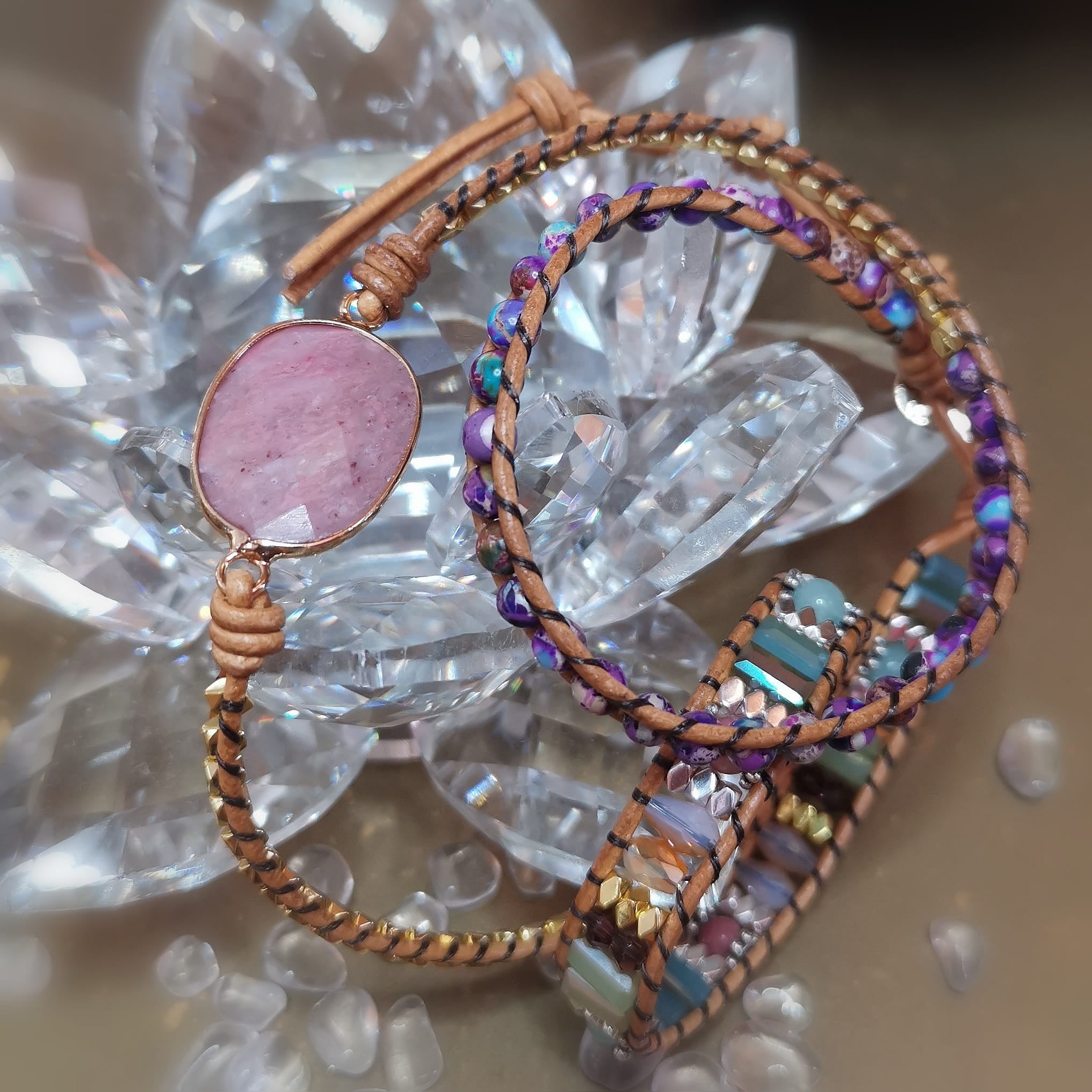 Rhodochrosit Wickelarmband Leder – Boho Hippie Design voller Lebensfreude & Herzenskraft