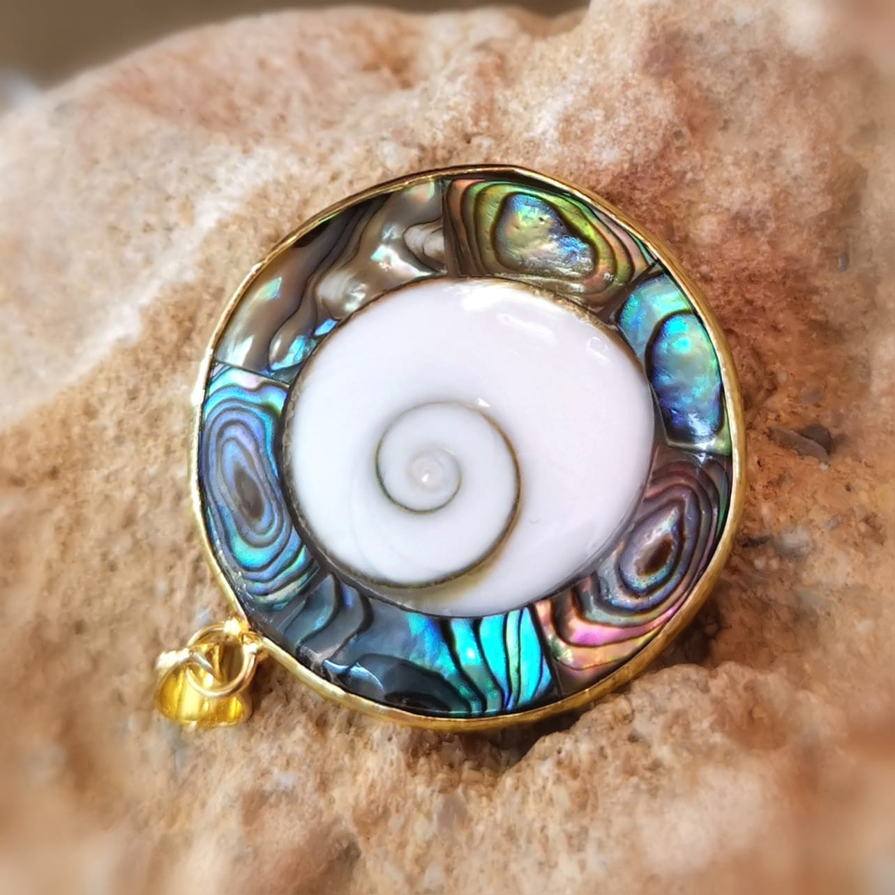Shiva Auge Paua Muschel Amulett Gold Messing Anhänger – geweiht für Schutz, Intuition