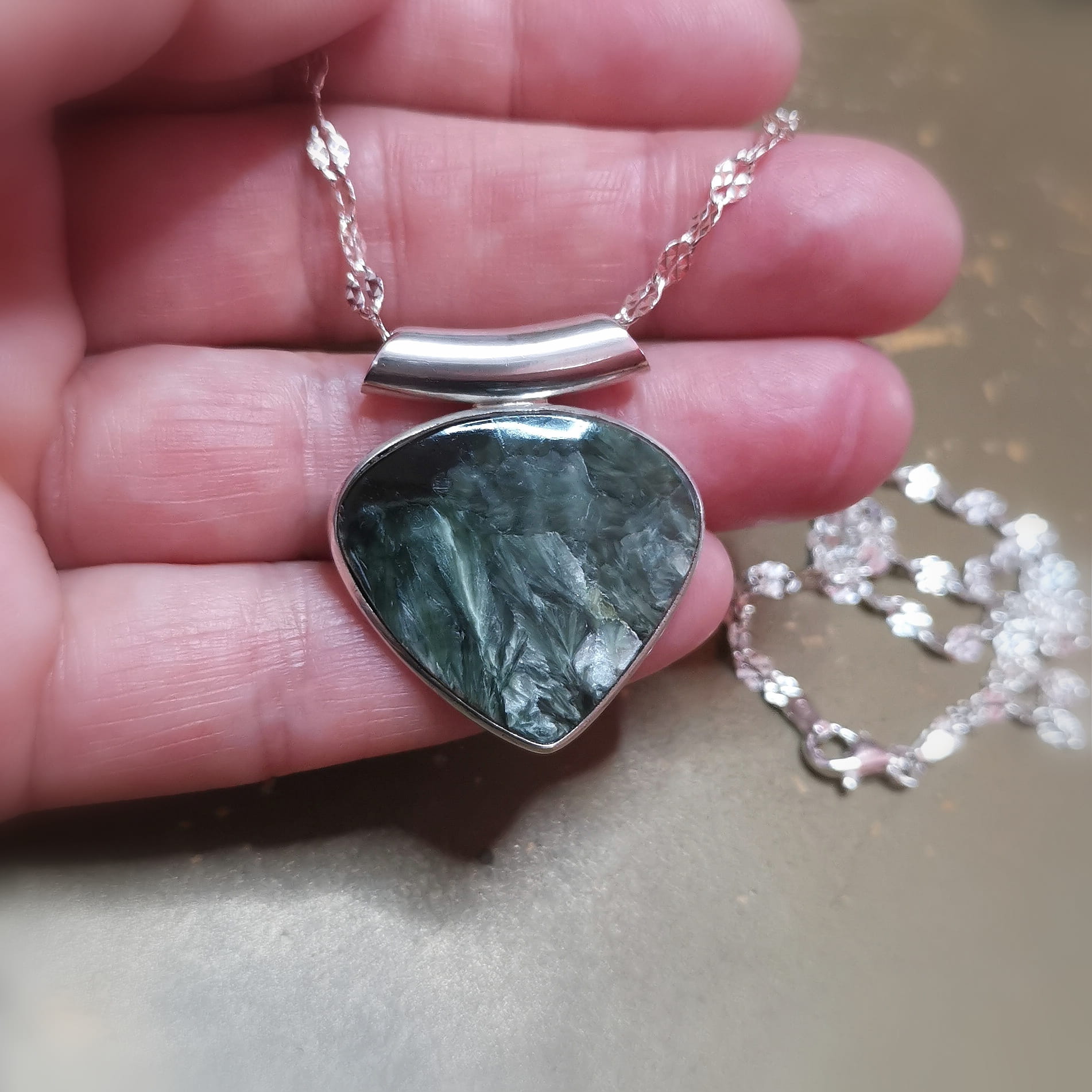 Seraphinit Edelstein Karma Kette – geweiht für Herzöffnung, Intuition & innere Harmonie