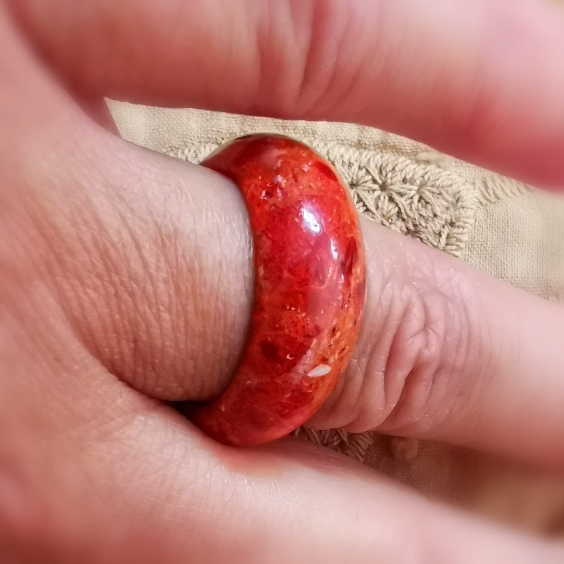 Bambuskoralle Edelstein Ring Boho Hippie – Lebensfreude & Herzensenergie