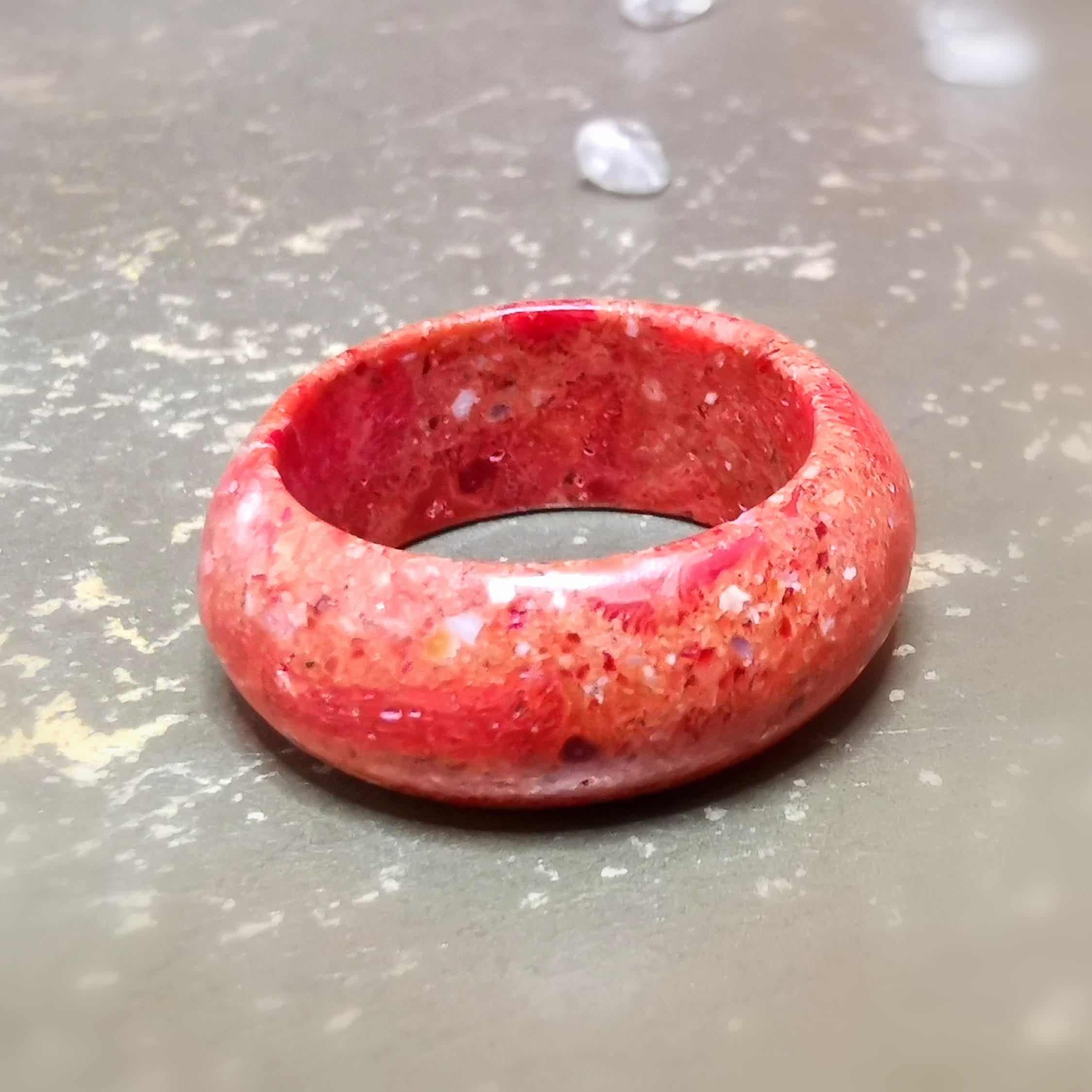 Bambuskoralle Edelstein Ring Boho Hippie – Lebensfreude & Herzensenergie