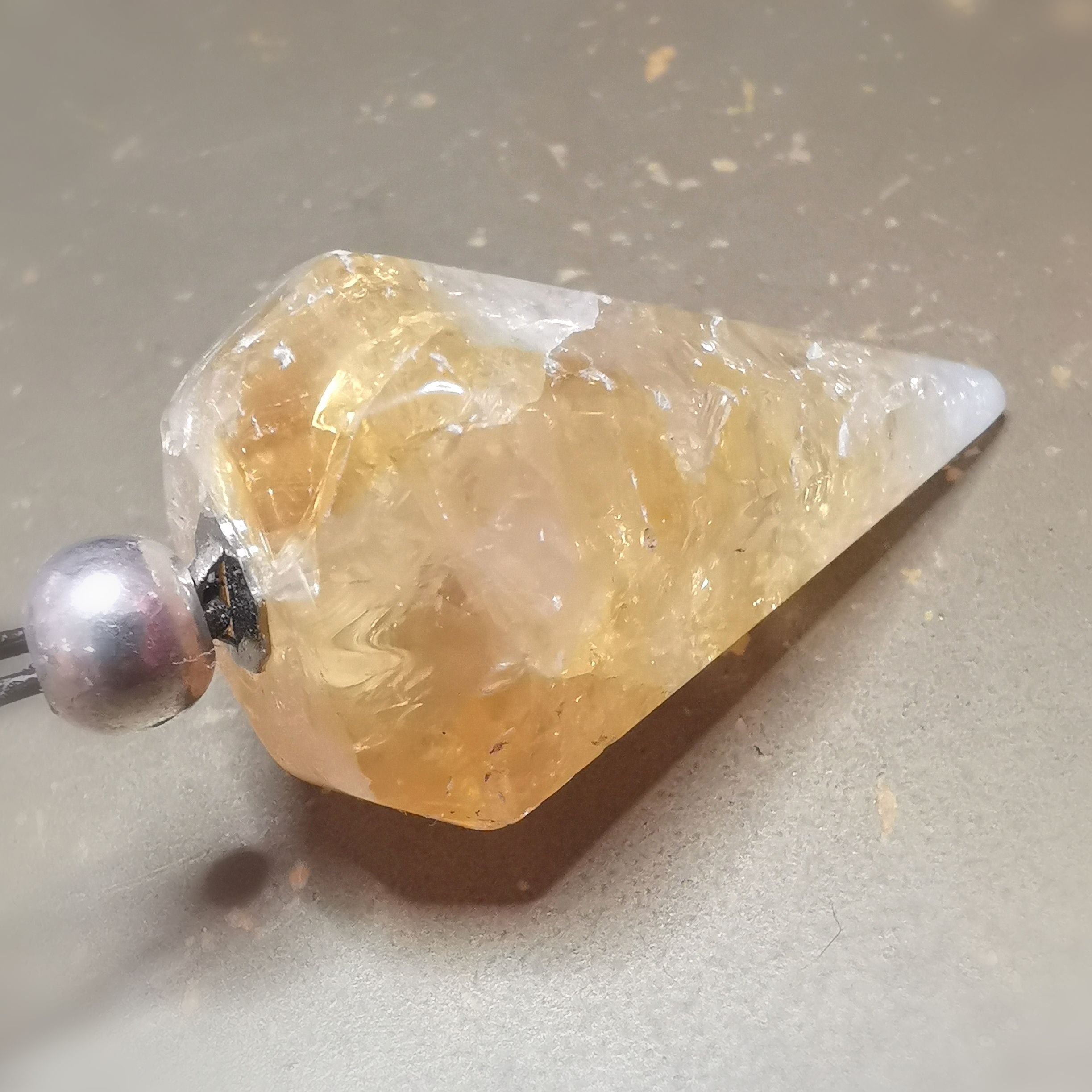 Citrin Pendel Karma Leder Kette – Solarplexus Chakra, Lebensfreude & Fülle
