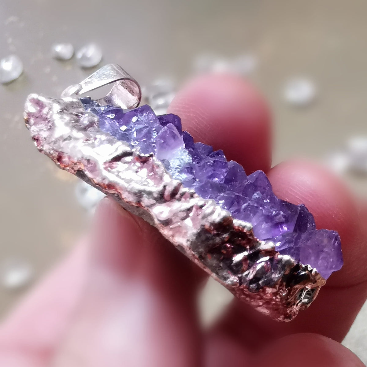 Amethyst Druse Anhänger – Kristall Edelstein electroplated & geweiht - Intuition