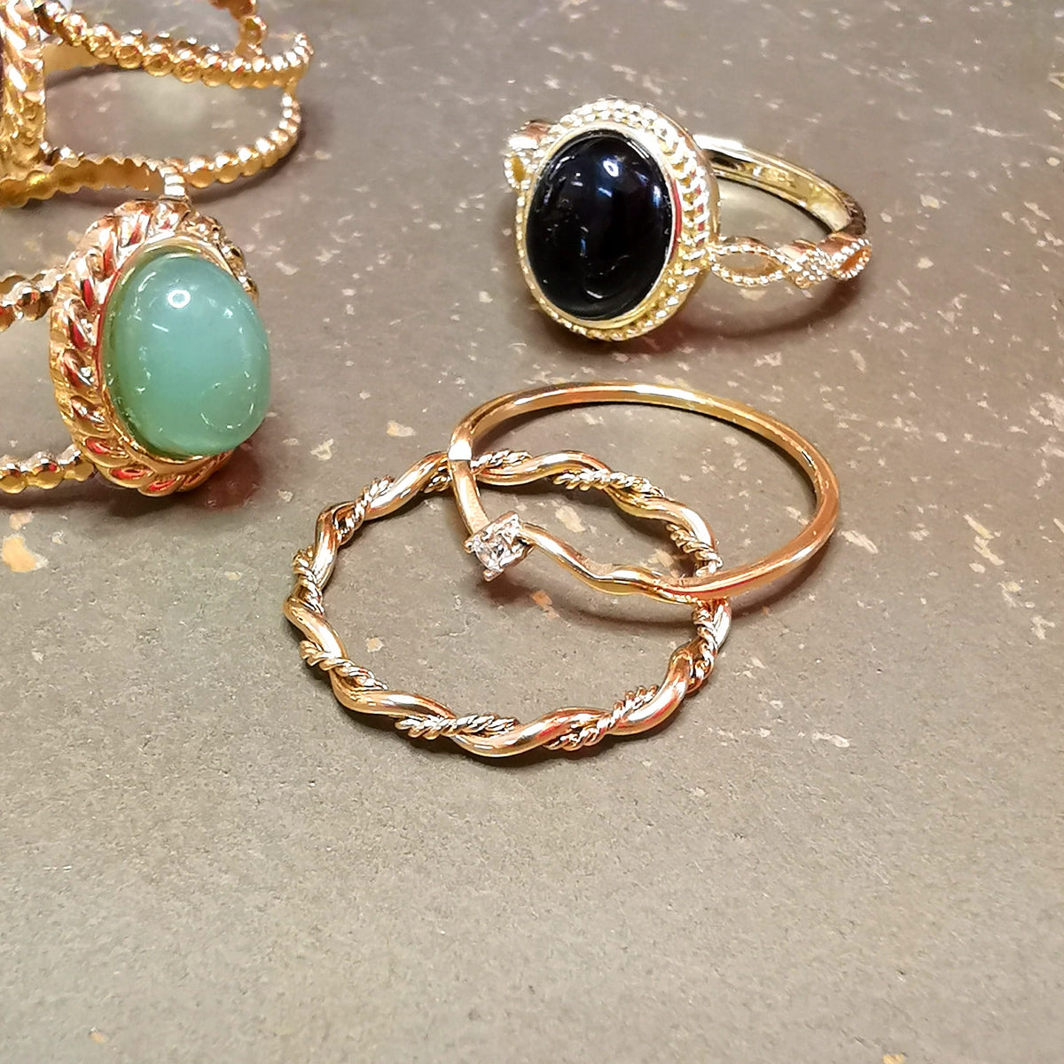 Boho Ring – Verbundenheit & Lebensweg Edelstahl · 18 Karat vergoldet