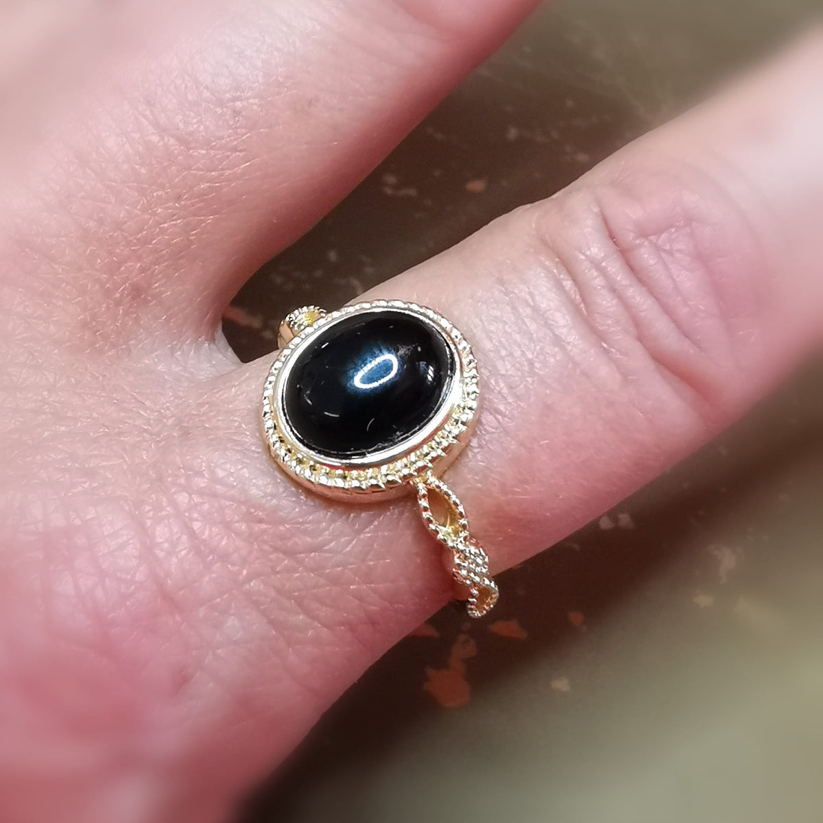 Onyx Infinity Edelstein Gold Ring – Schutz, Stärke & innere Balance