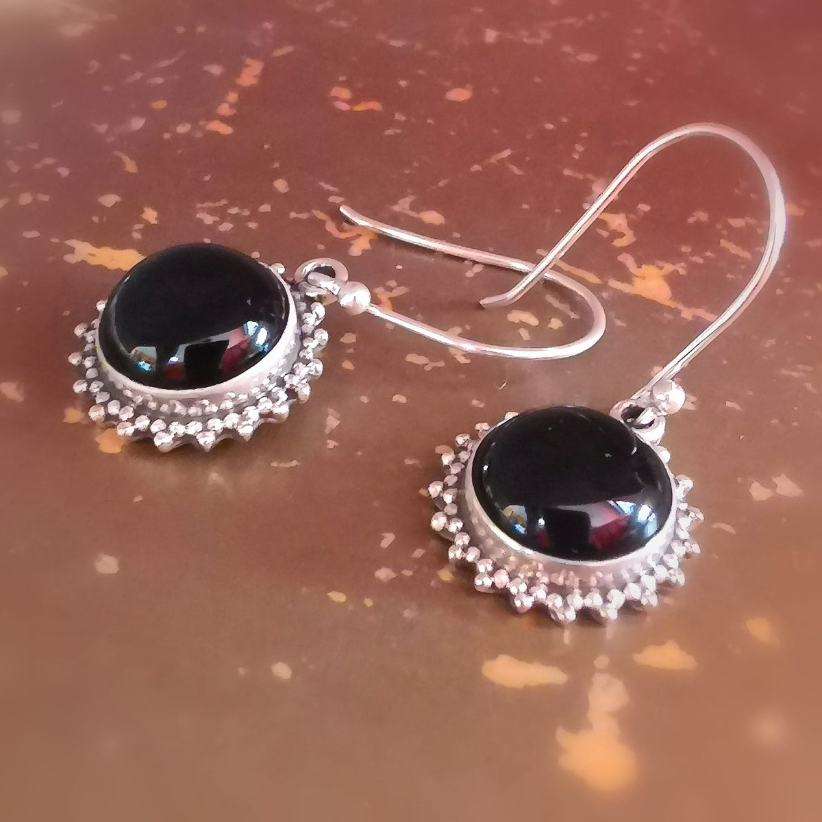 Onyx Edelstein Bali Style Ohrringe – Schutz, Stärke & innere Ruhe