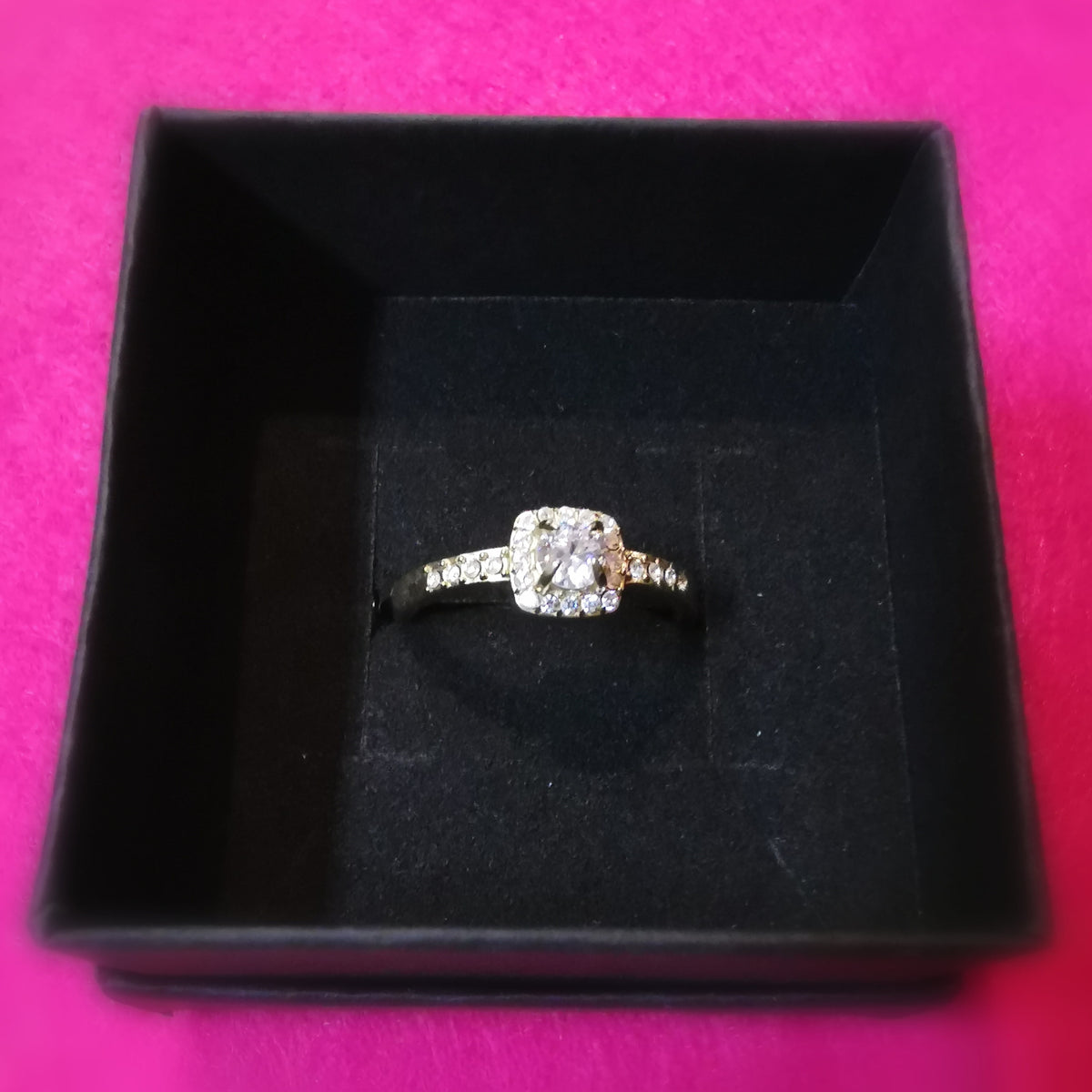 Glitzer Ring Gold Edelstahl – geweiht für Lebensfreude, Selbstwert & Glück