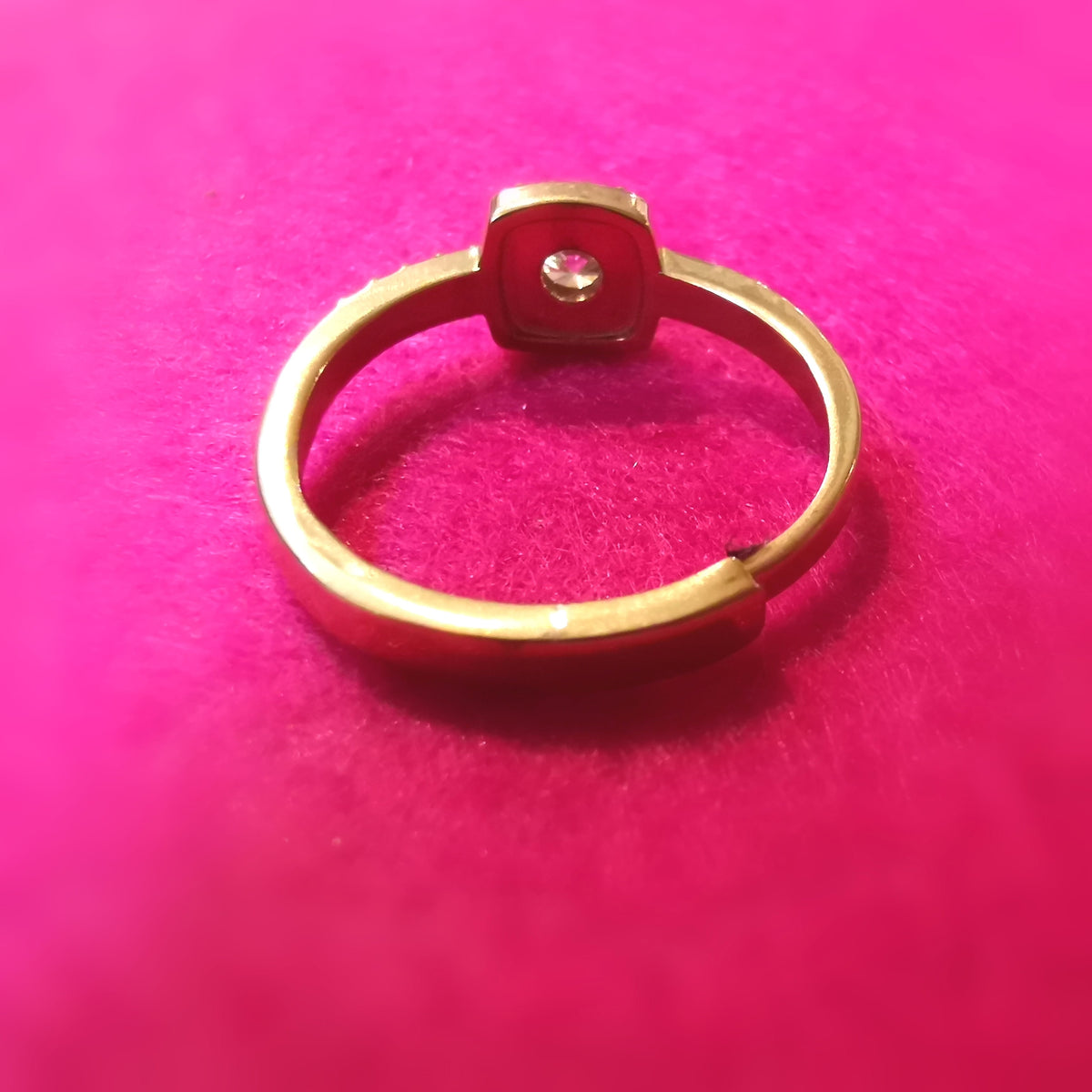Glitzer Ring Gold Edelstahl – geweiht für Lebensfreude, Selbstwert & Glück