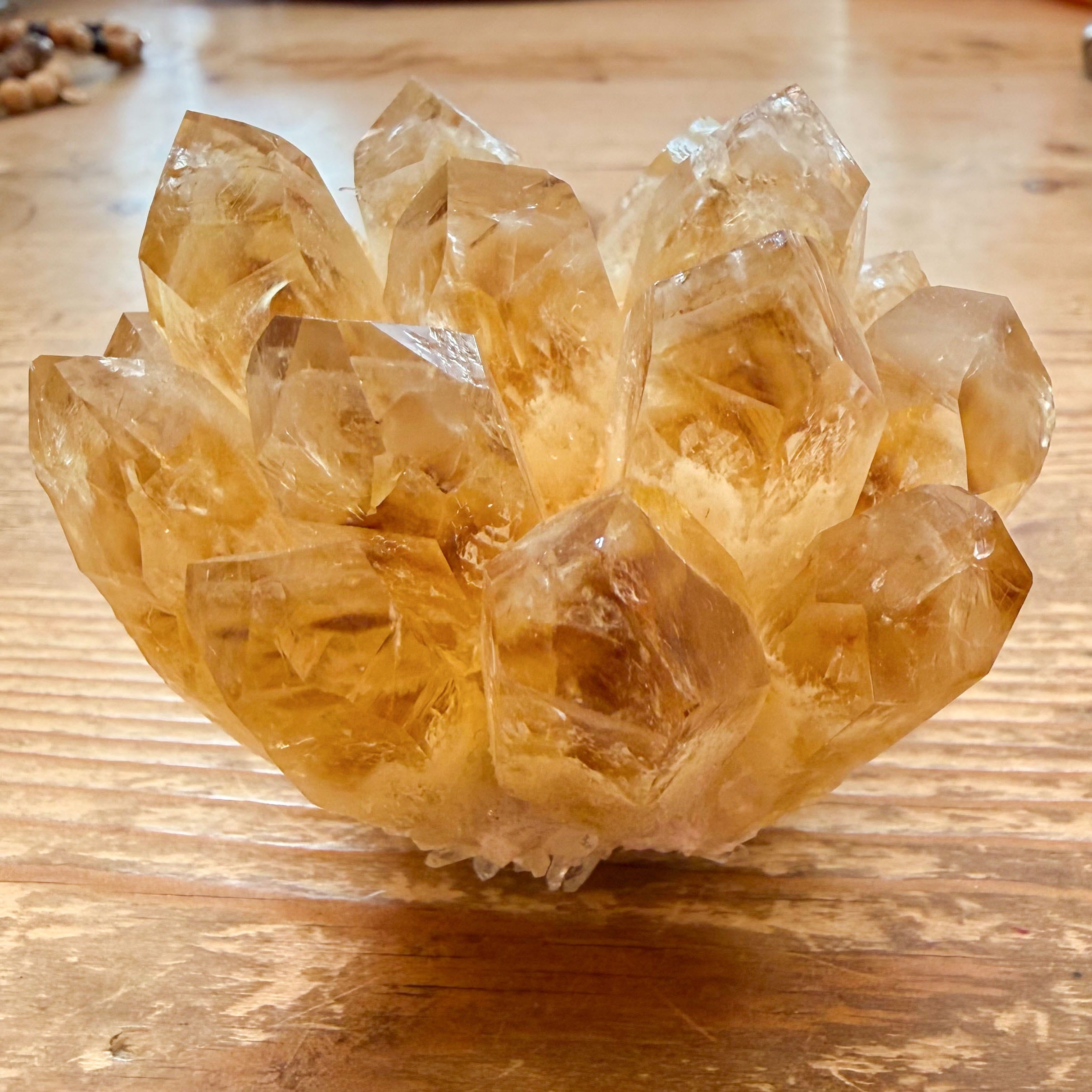 Citrin Edelstein Druse Blüte – geweiht für Lebensfreude, Energie & Fülle