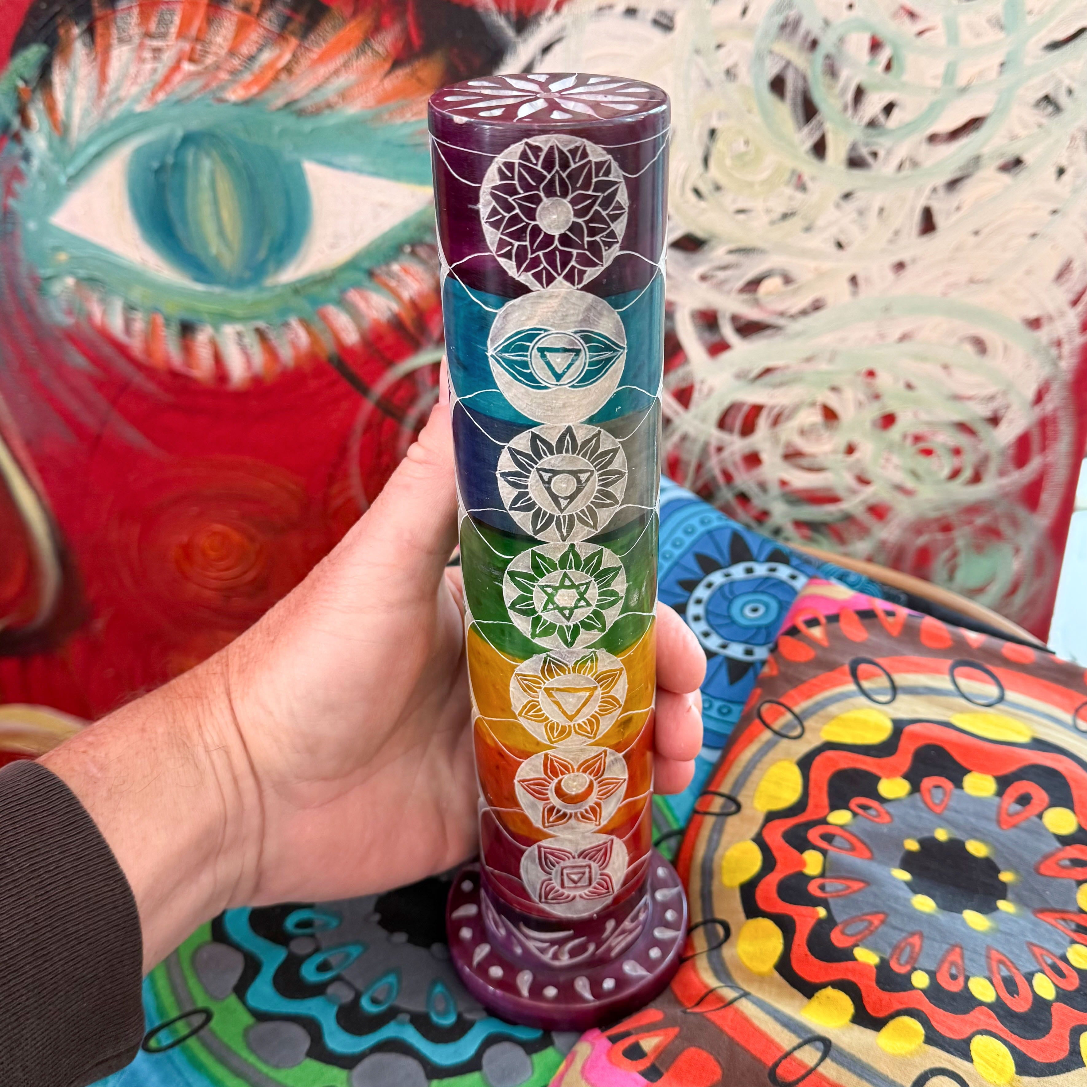 Chakra Räucherturm aus Speckstein – für Meditation, Reinigung & Energiefluss