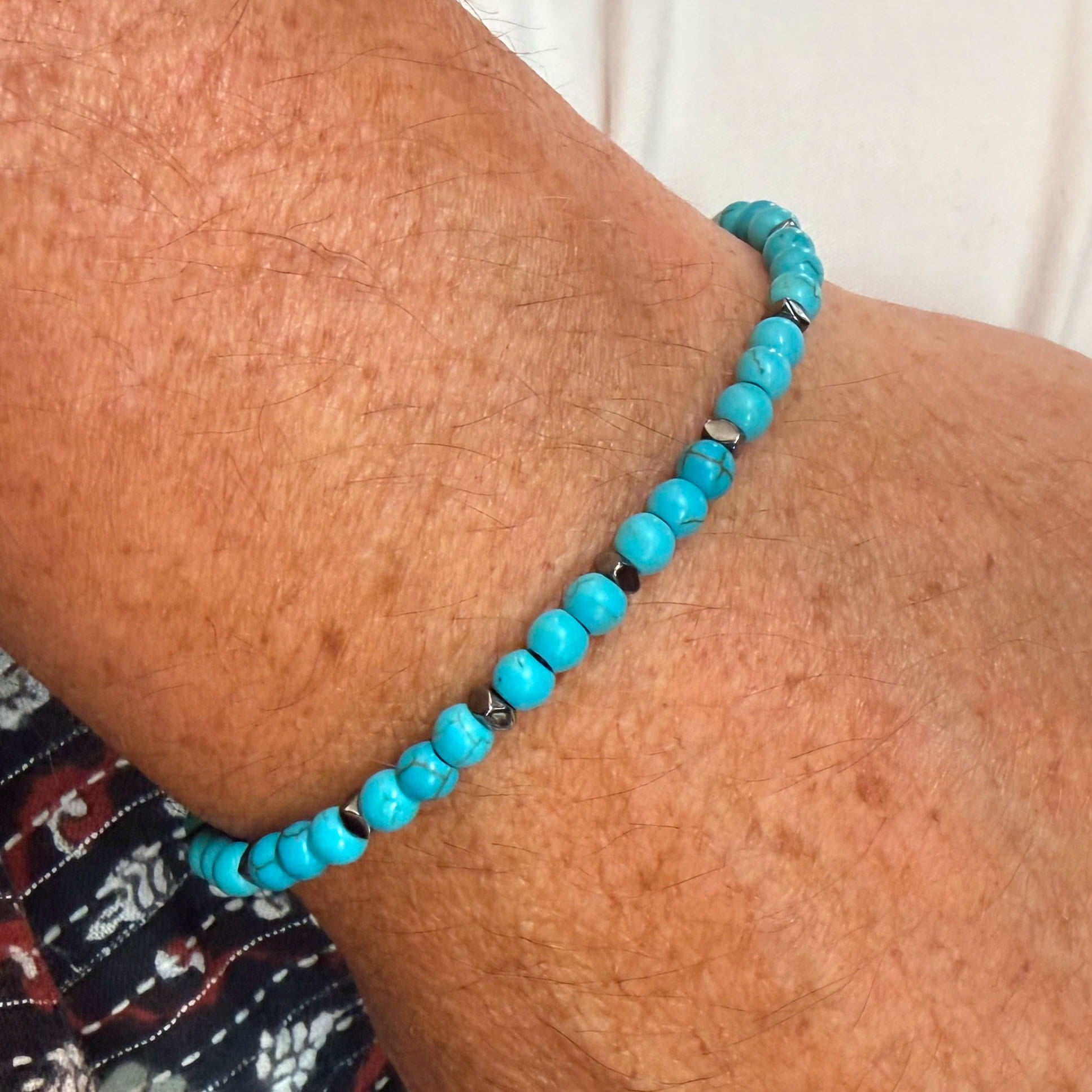 Natürliches Türkis Armband – Boho Ethno Schmuck für Freiheit & Selbstausdruck