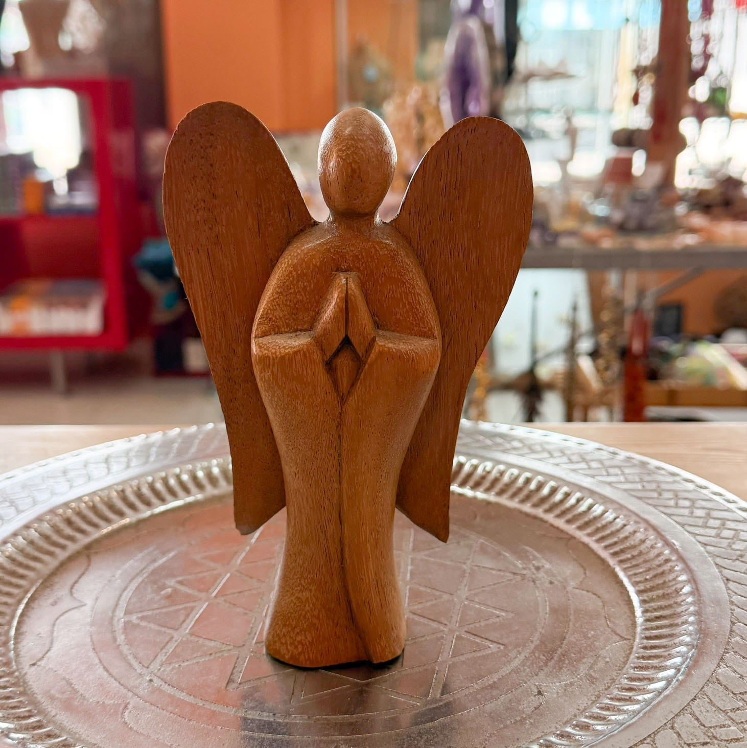 Engel aus Holz – Handarbeit aus Tibet – 16 cm