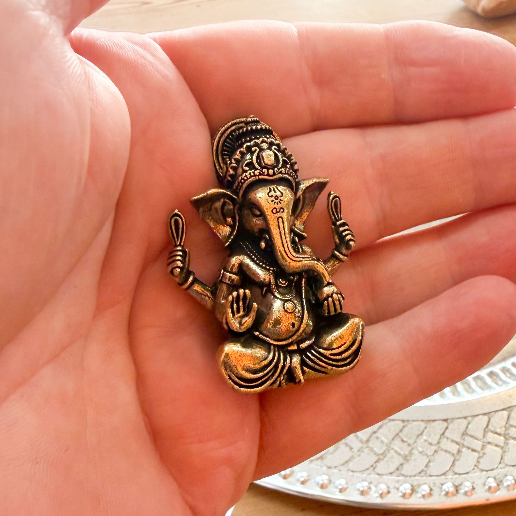 Ganesha Deko Figur aus Messing – Meditation, Glück & Neubeginn