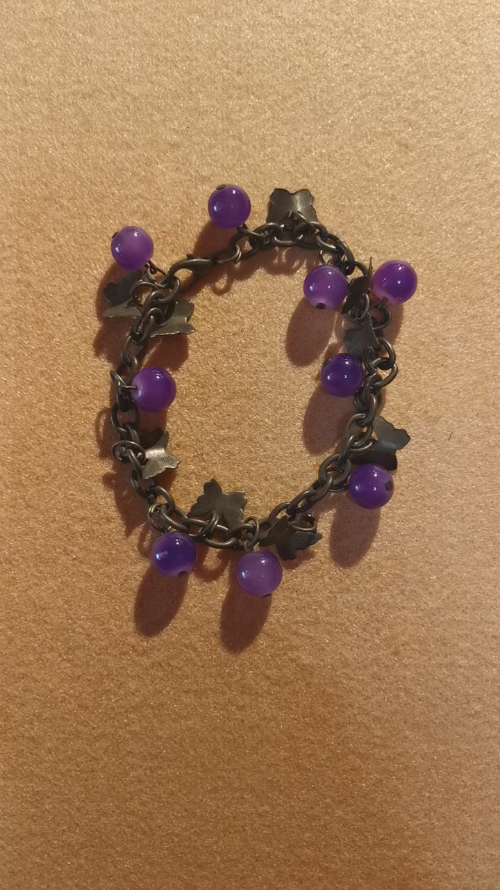 Schmetterlinge Krafttier und Lila Perlen, Boho Bijou Schmuck Armband, Messing und Kunstdesign