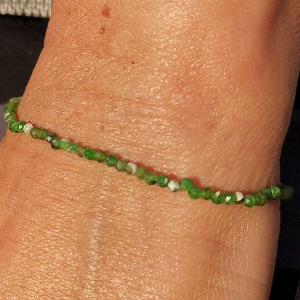 filigranes Zoisit Edelstein Heilstein Armband 2 mm, Schönheit des Lebens