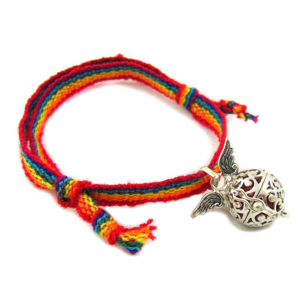 Hippie Engelsrufer Flügel Glücksbringer Armband mit Regenbogenfarben