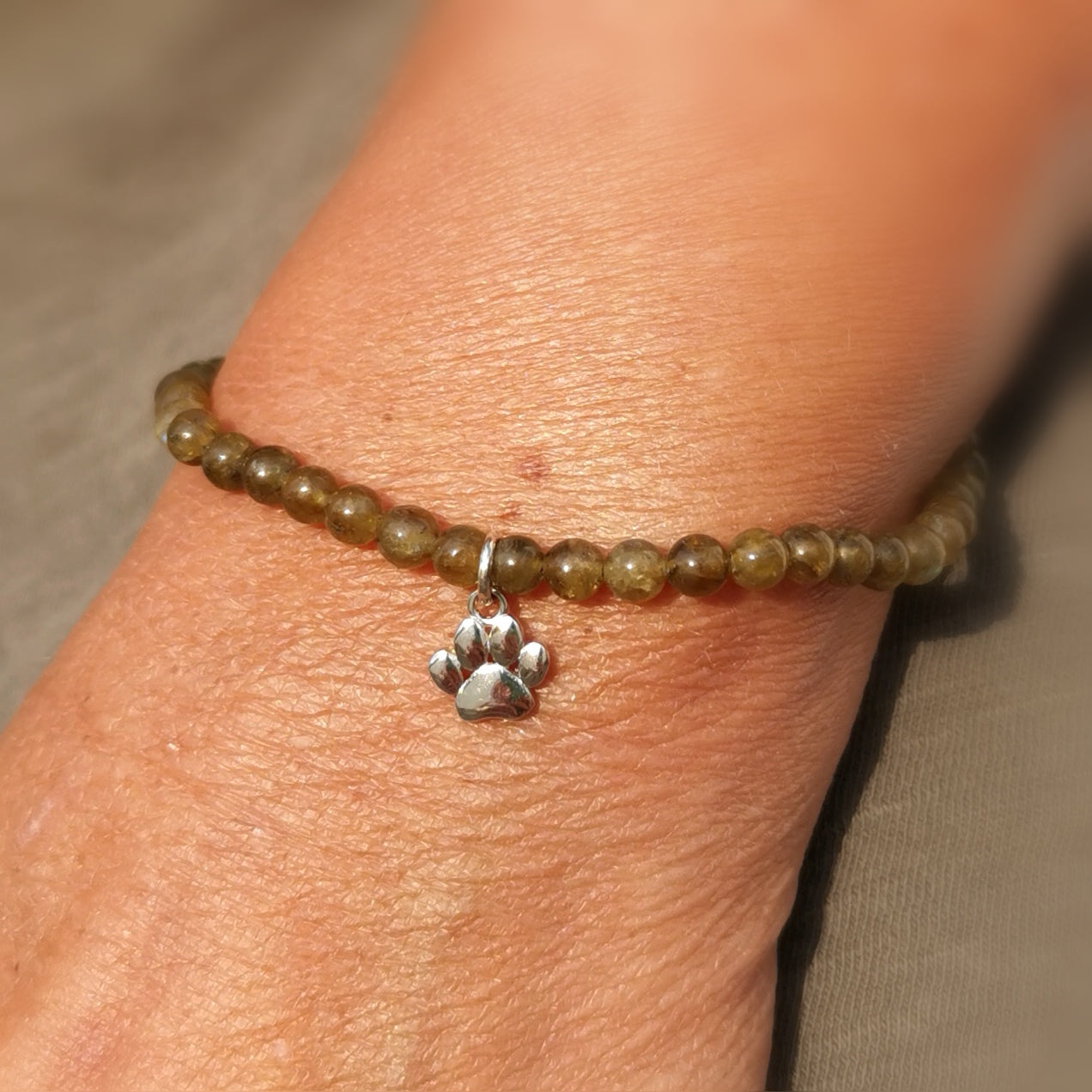 Armband Hund Katze Pfote Labradorit Mondstein Edelstein Heilstein Mallorca Karma Reiki Yoga Haustier