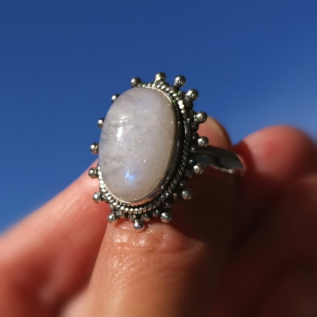 Mondstein Edelstein Heilstein Ring rund - offen - Harmonie und Lebenslust