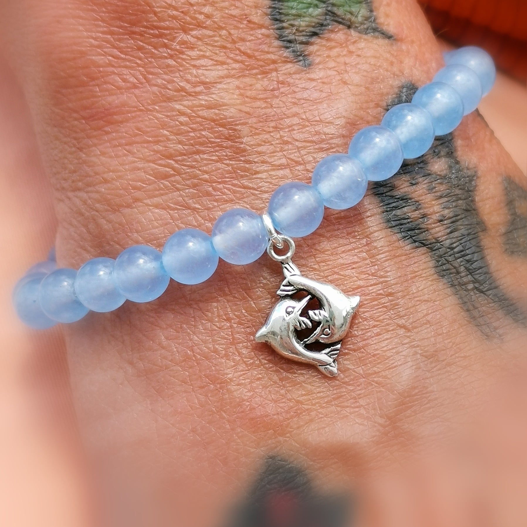 blaue Jade Delfin Karma Armband, lichtvoller wasserblauer Edelstein, das Leben lieben, samaki mallorca can picafort, reiki yoga