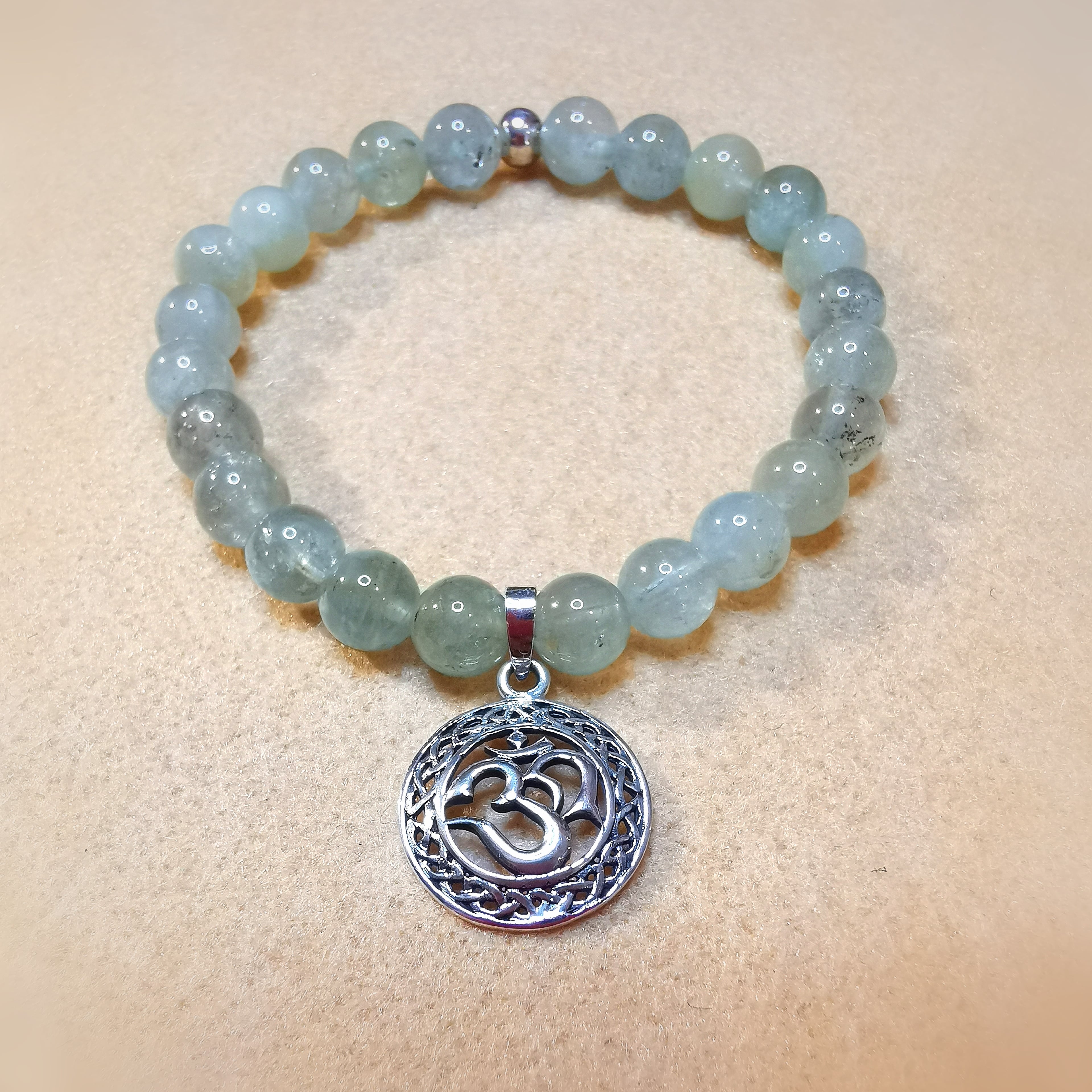 grüner Aquamarin Wasser Edelstein Heilstein: OM Chakra Karma Armband, aura wellness, Innere Ruhe und Gelassenheit