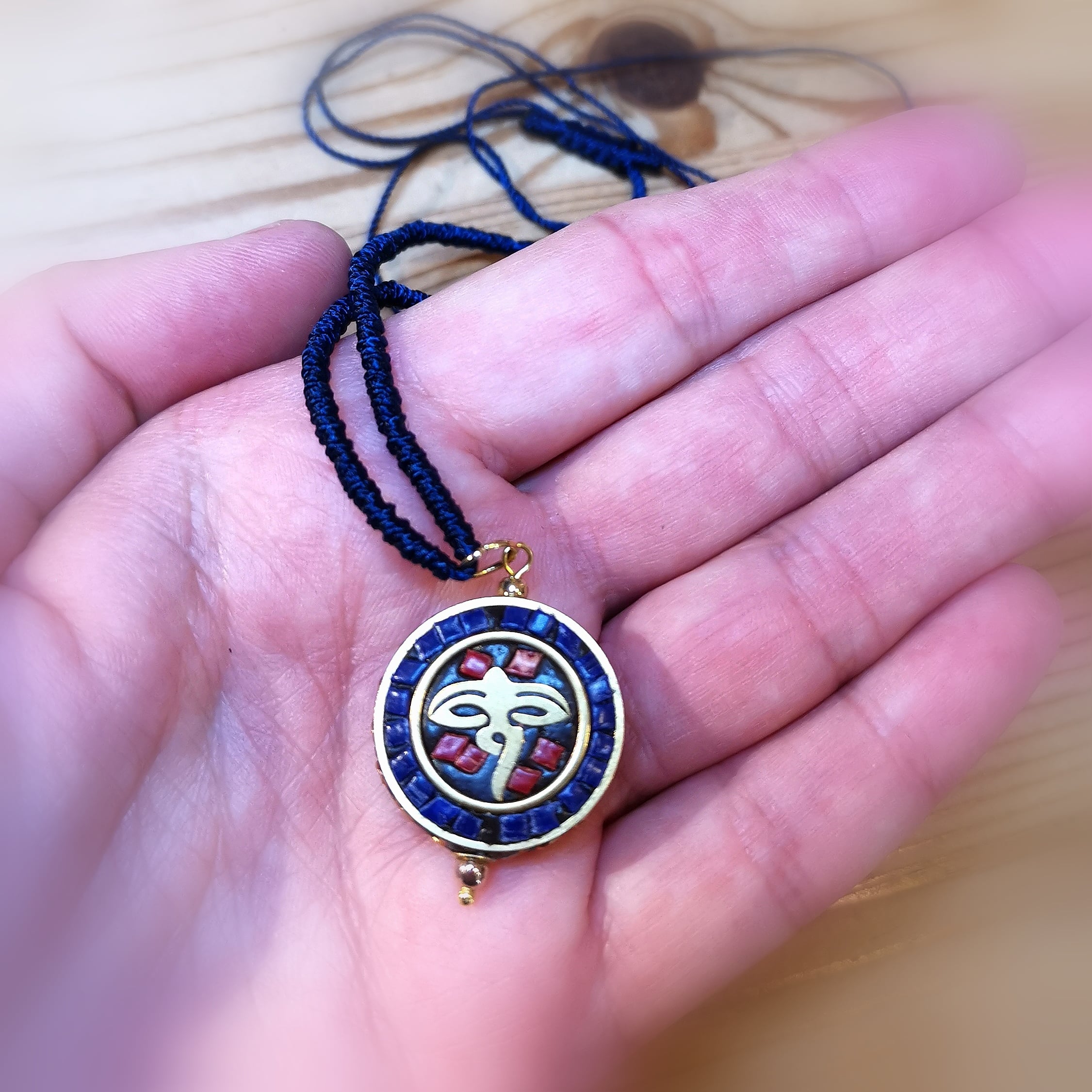 Augen des Buddha, Tibet Kette, Karmaschmuck aus Messing und Edelstein, Wissen und Weisheit, samaki