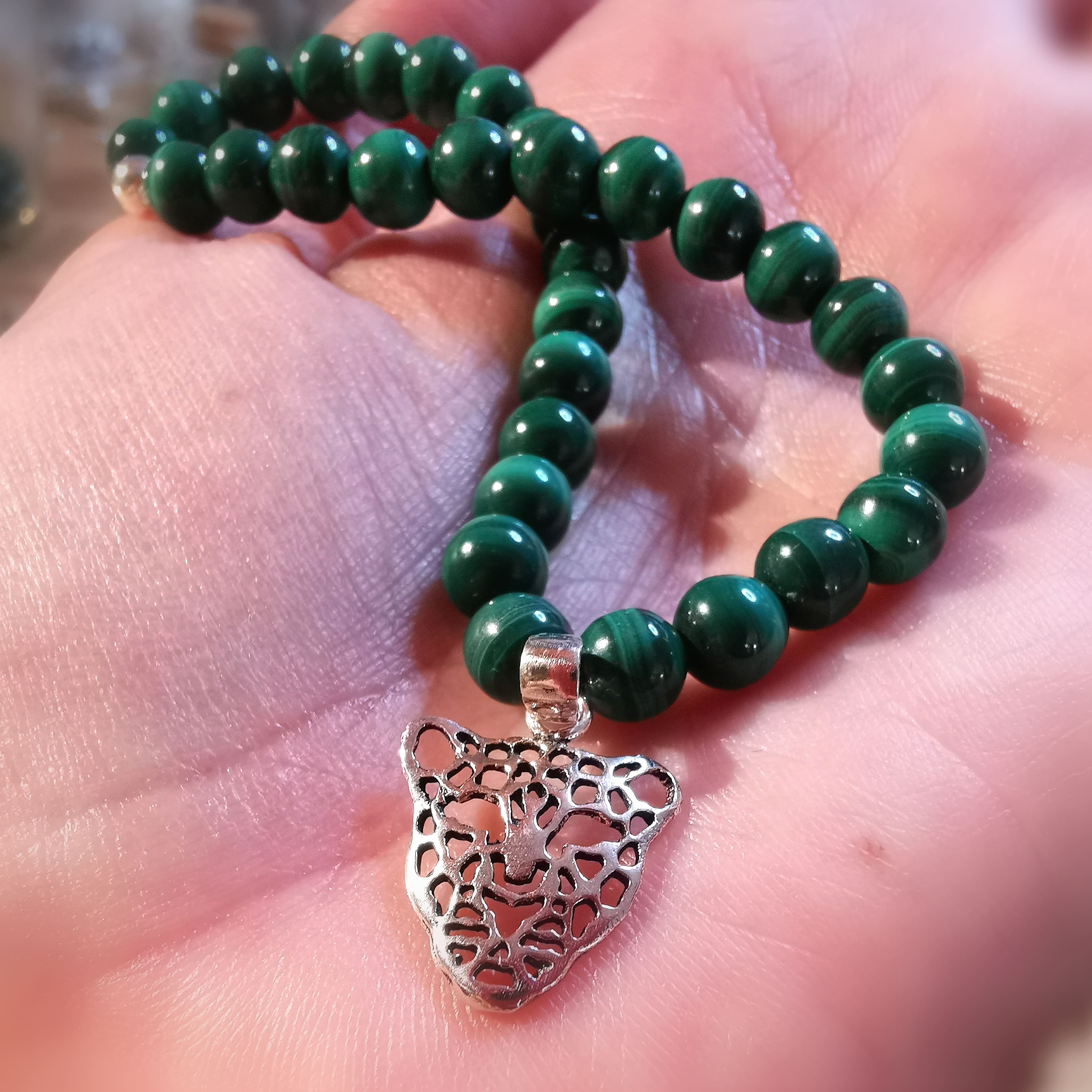 Malachit Karma Edelstein Armband mit Leopard, Krafttier Schmuck, Mut und Kraft
