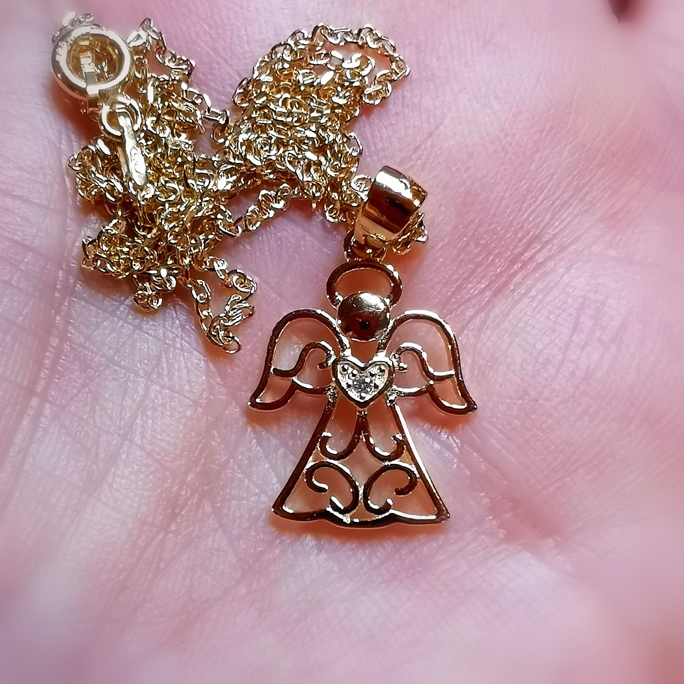 Schutzengel mit Herz, Gold Engelchen Kette mit Zirkon Edelstein, geliebt und behütet, samaki