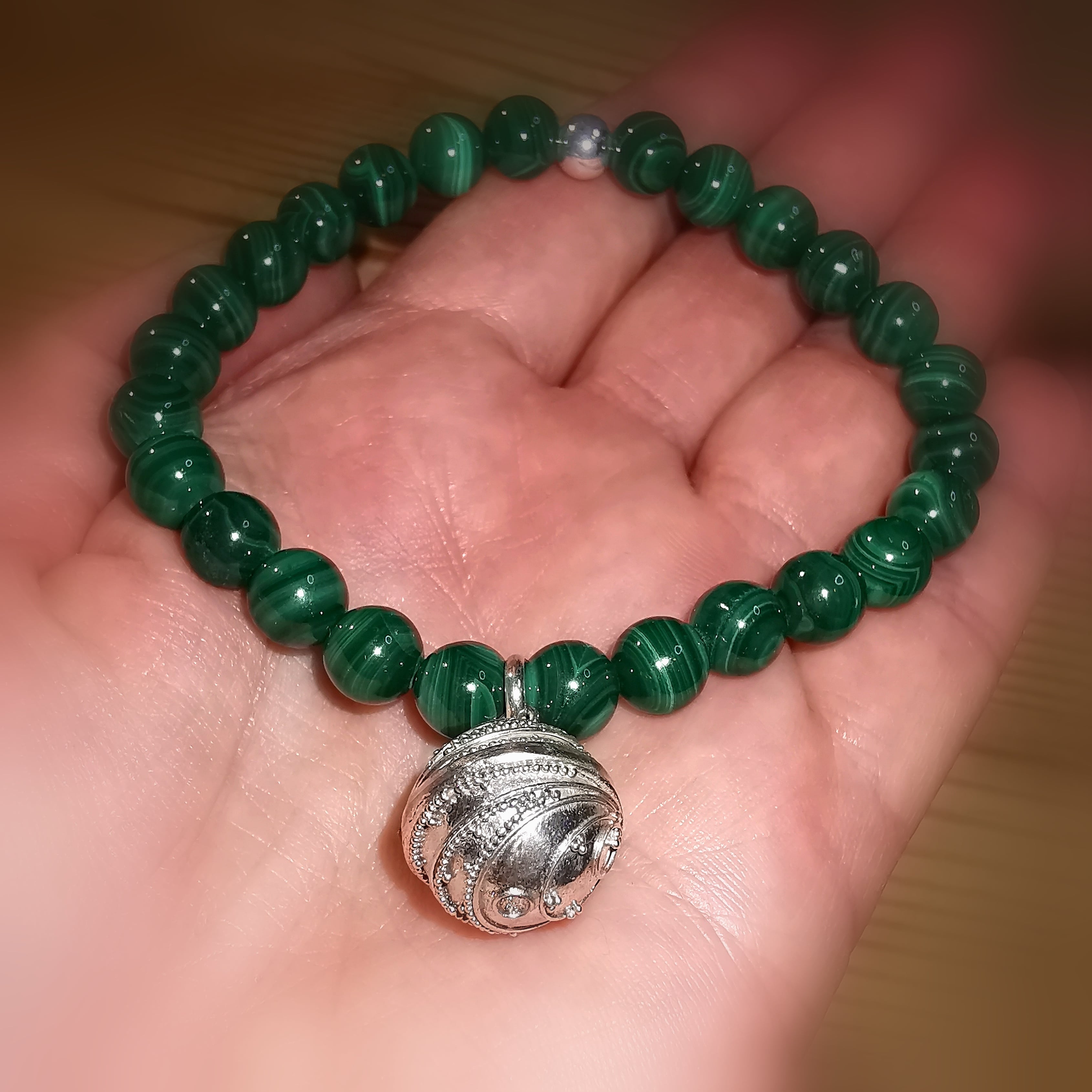 Engelsrufer Planeten Klangkugel Malachit Edelstein Armband, Karma und Chakra Schmuck, Herzenskraft, samaki