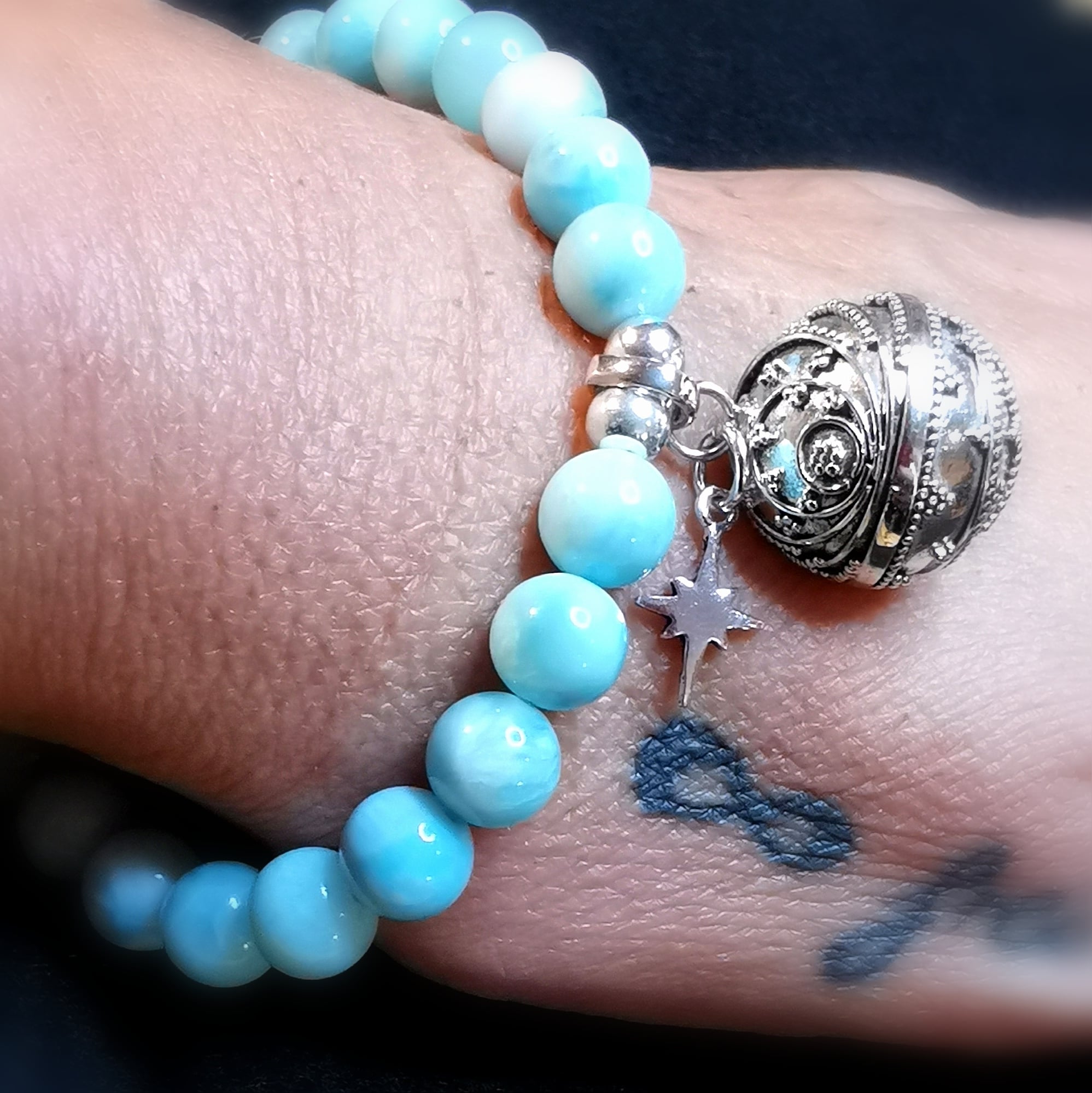 Engelsrufer Planeten Klangkugel Larimar Edelstein Karma Armband mit Polarstern, Vertrauen - Mut - Tatkraft, samaki