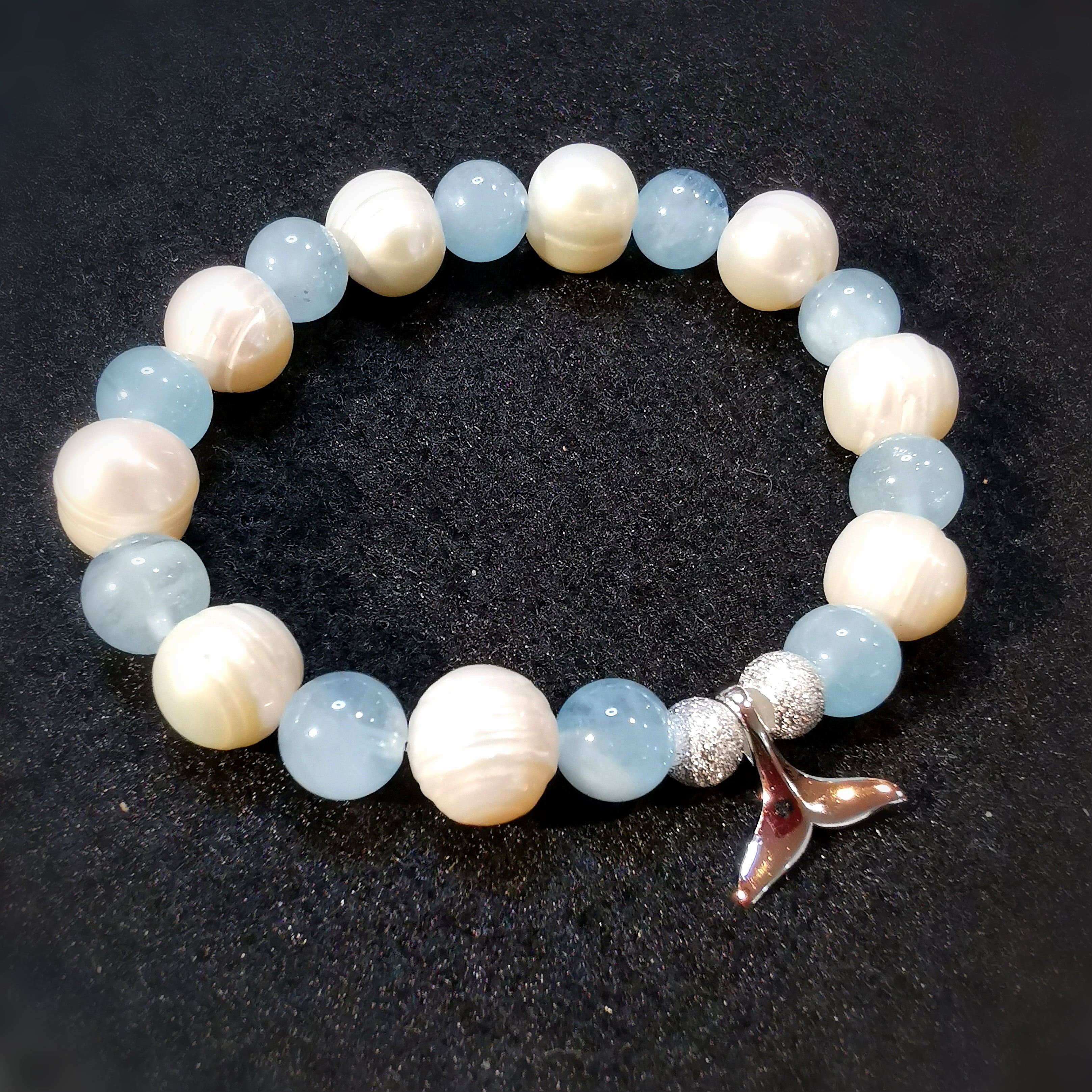 Aquamarin Edelstein Perlen Karma Chakra Armband, Krafttier Walflosse, ein Lächeln von Herzen, samaki