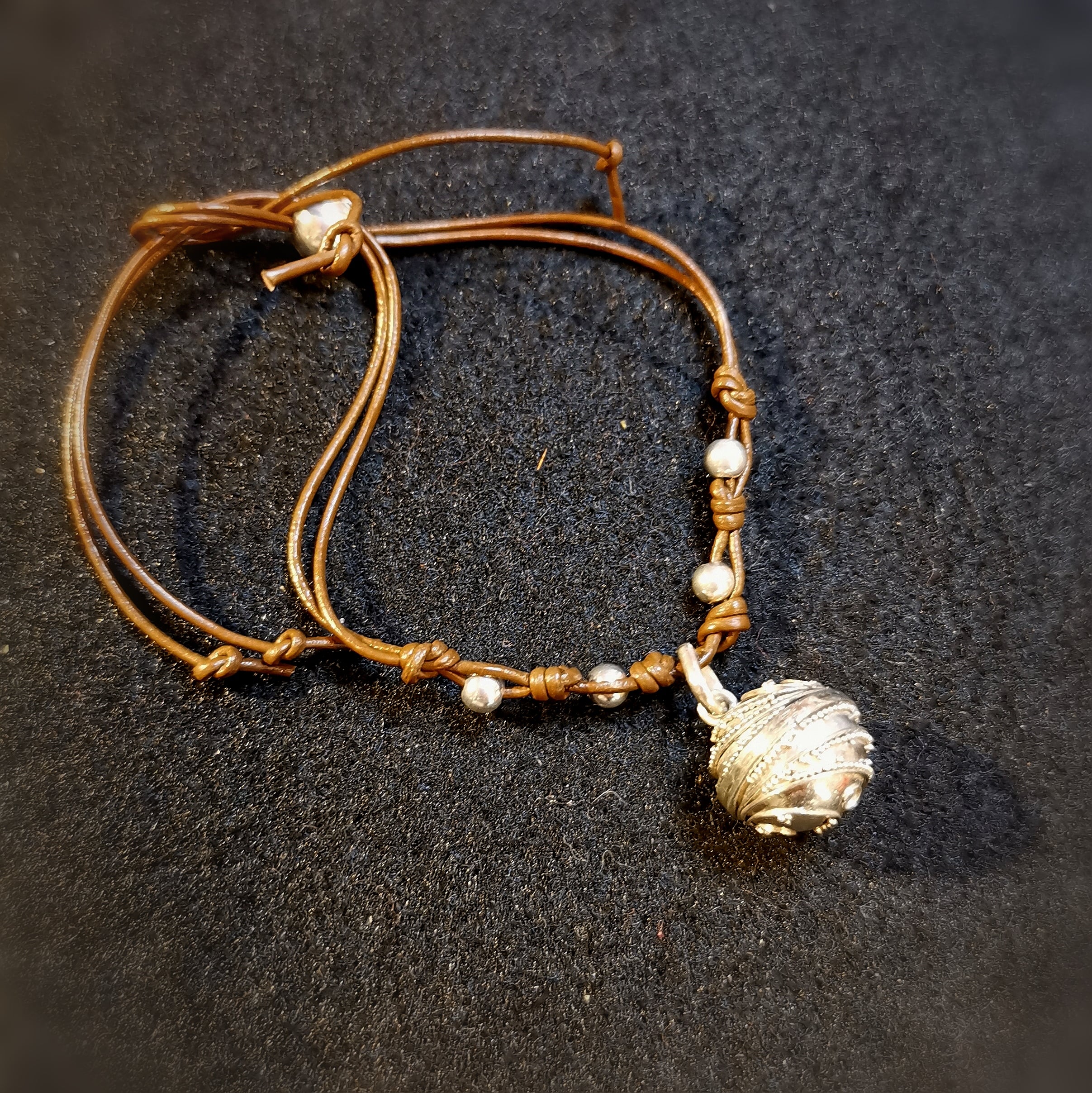 Engelsrufer Planeten Klangkugel Sterlingsilber Leder Karma Schmuck Armband, Aura Kraft, sich behütet fühlen, samaki