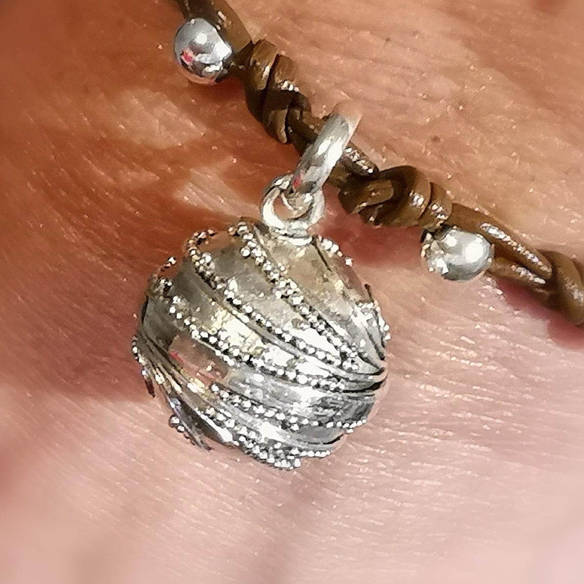 Engelsrufer Planeten Klangkugel Sterlingsilber Leder Karma Schmuck Armband, Aura Kraft, sich behütet fühlen, samaki