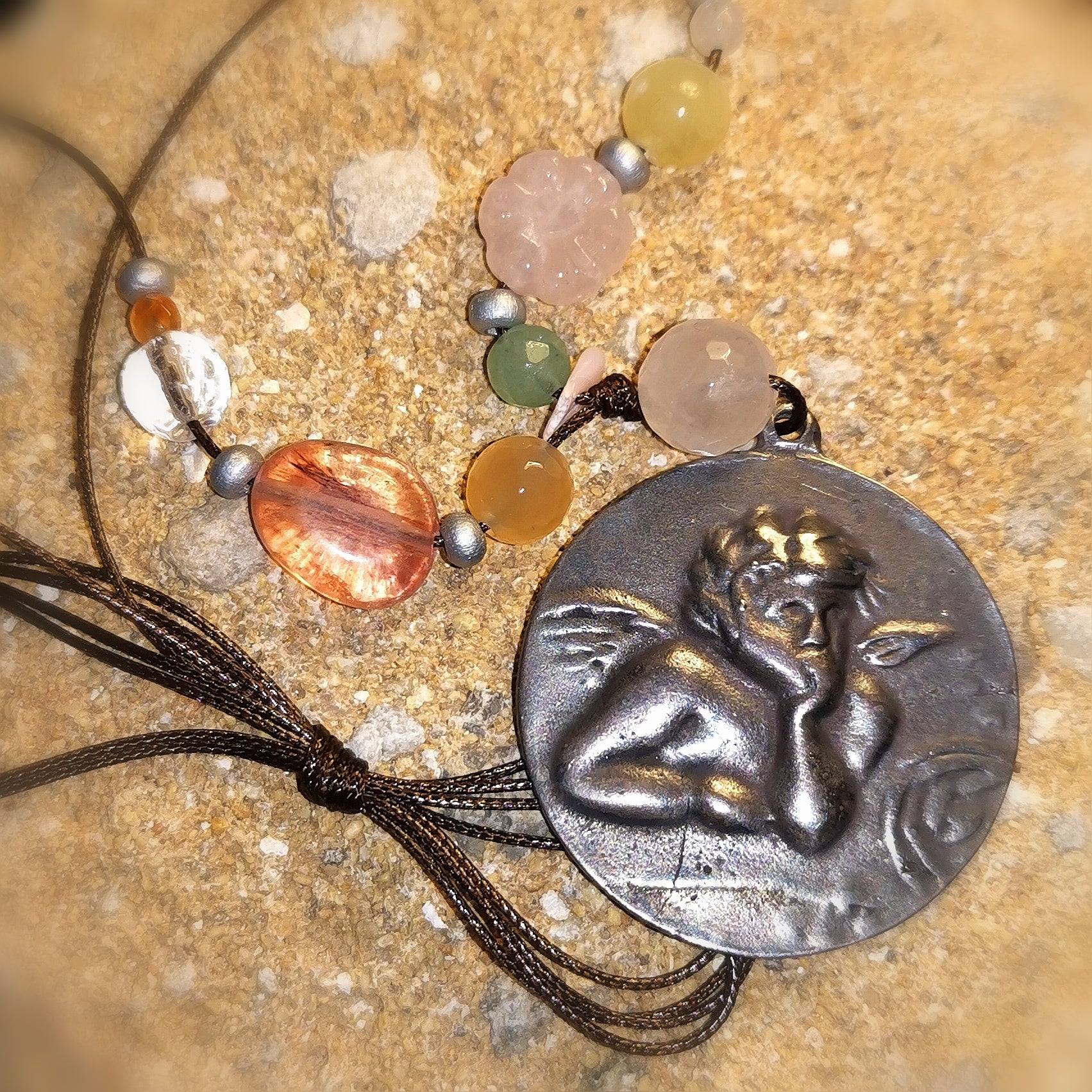 Engelsbüste Edelstein Karma Hippie Kette, Zinn und Heilsteine, Schutzengel Amulett, in Liebe behütet, samaki