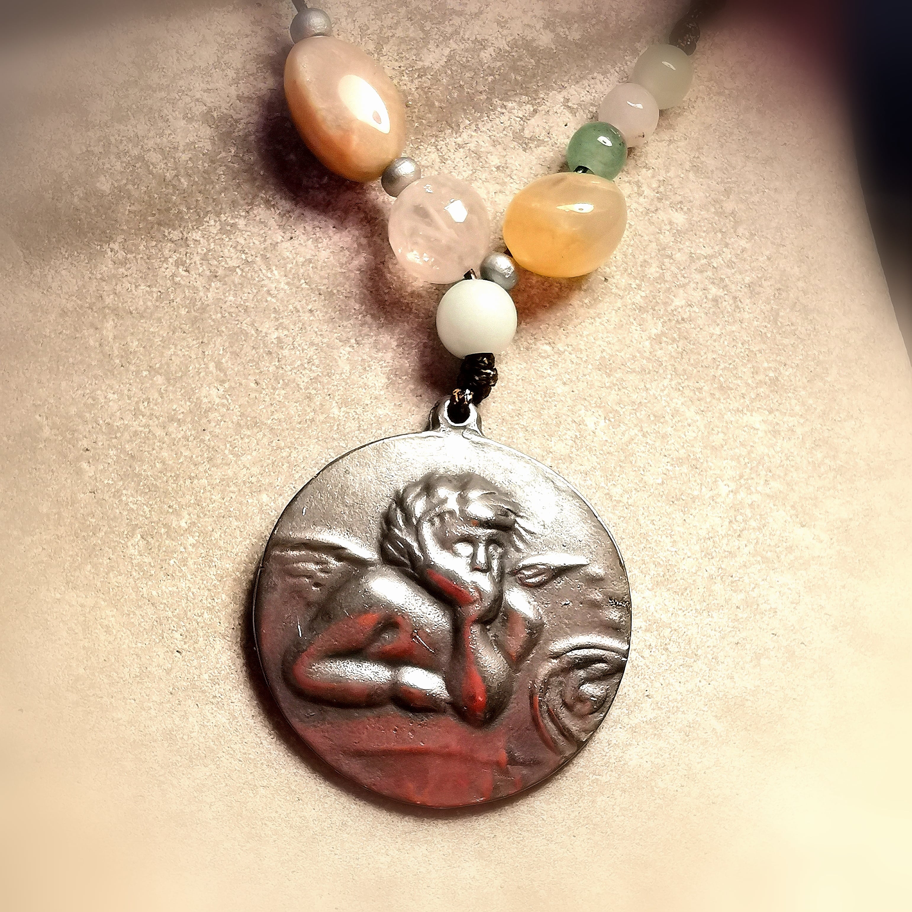 Engel Büste Edelstein Karma Hippie Kette, Zinn und Heilsteine, Schutzengel Amulett, liebevoll behütet, samaki