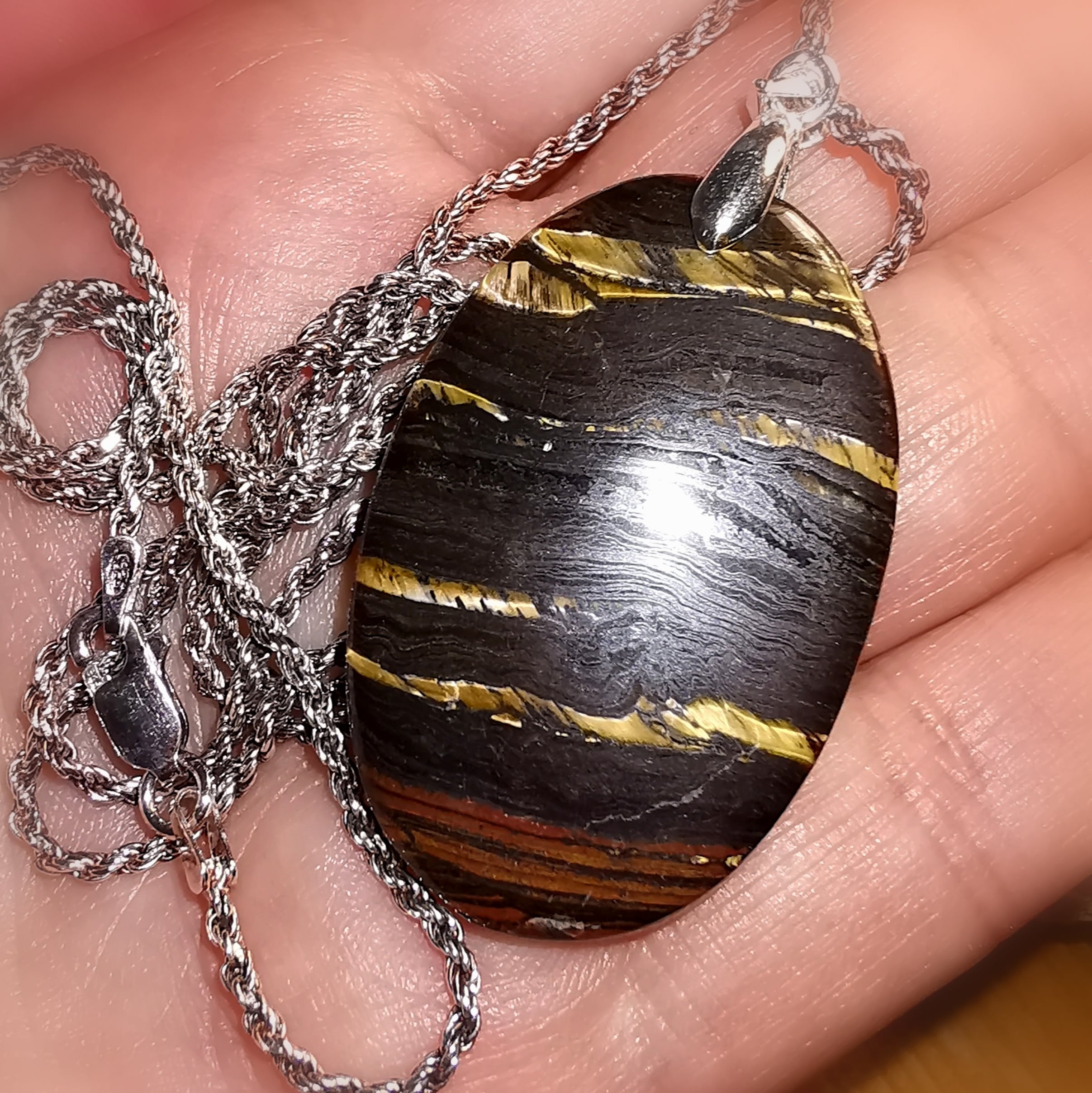 Tigereisen Edelstein Heilstein Amulett Karma Sterlingsilber Kette, Körperkraft und Seelenschutz, samaki