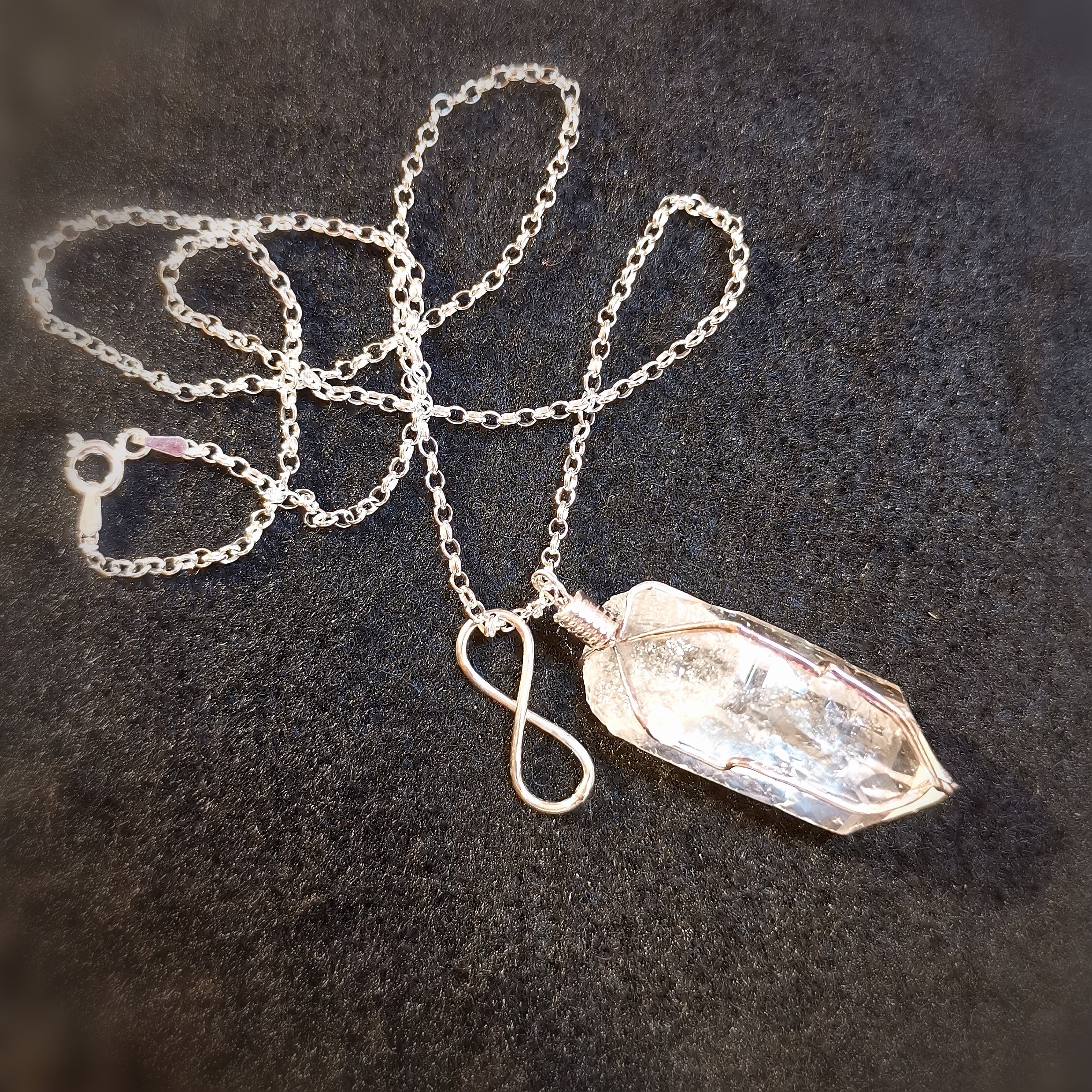 Bergkristall Spitze XL Edelstein Heilstein Unendlich Karma Kette, Aura Wellness - Klarheit und Kraft