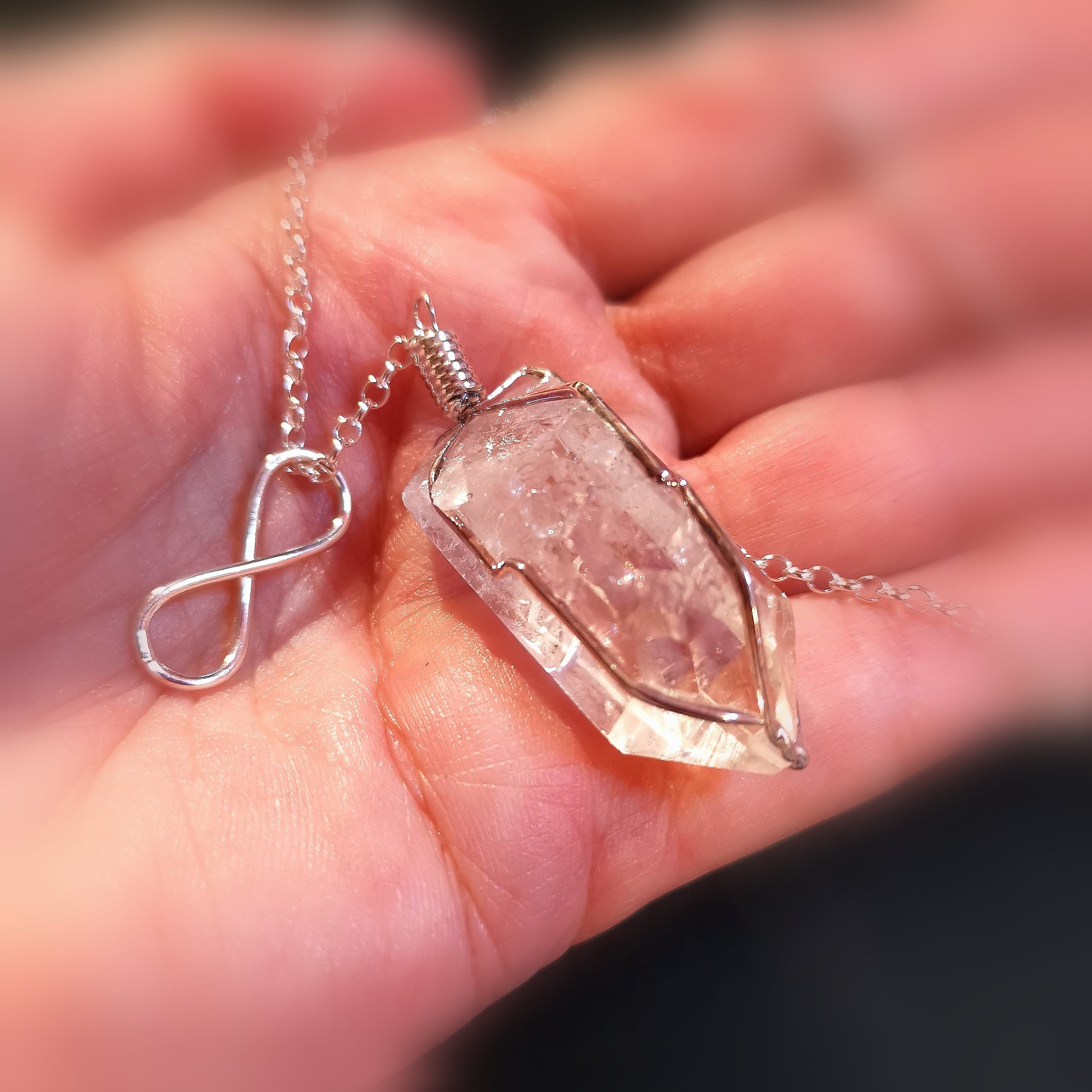 Bergkristall Spitze XL Edelstein Heilstein Unendlich Karma Kette, Aura Wellness - Klarheit und Kraft