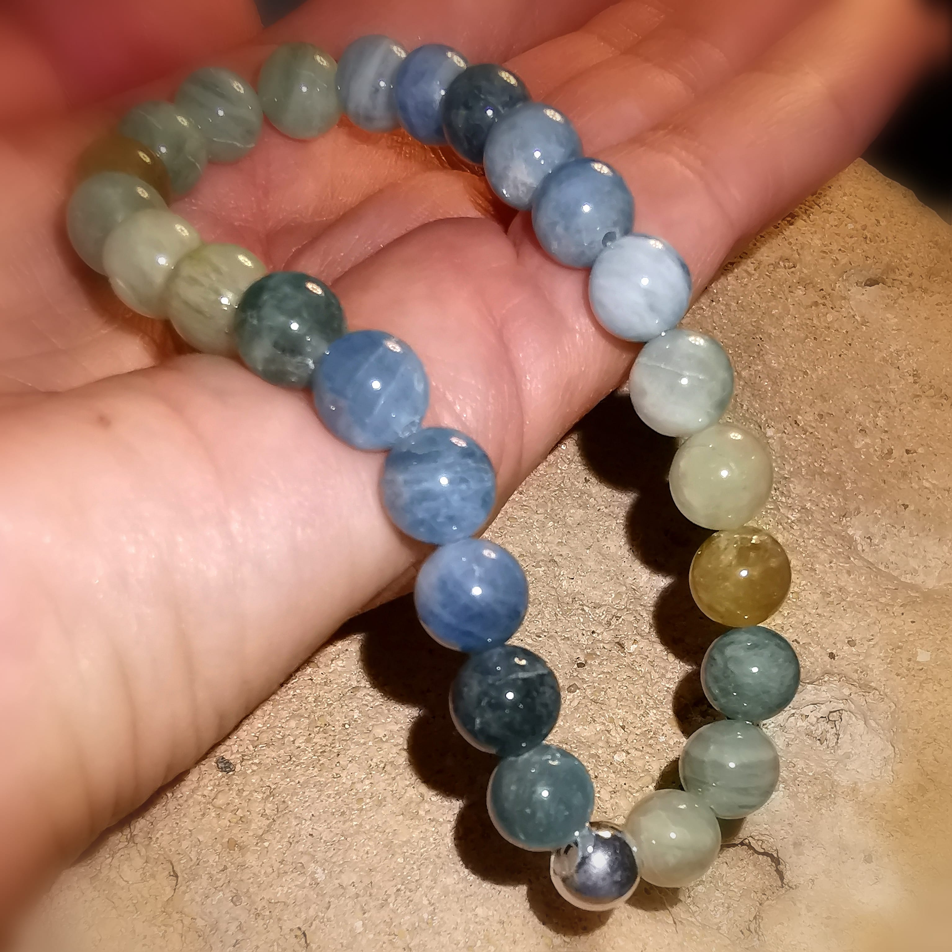 Aquamarin und Heliodor unisex Karma Edelstein Armband, blau bunt, Heilsteine - Durchatmen