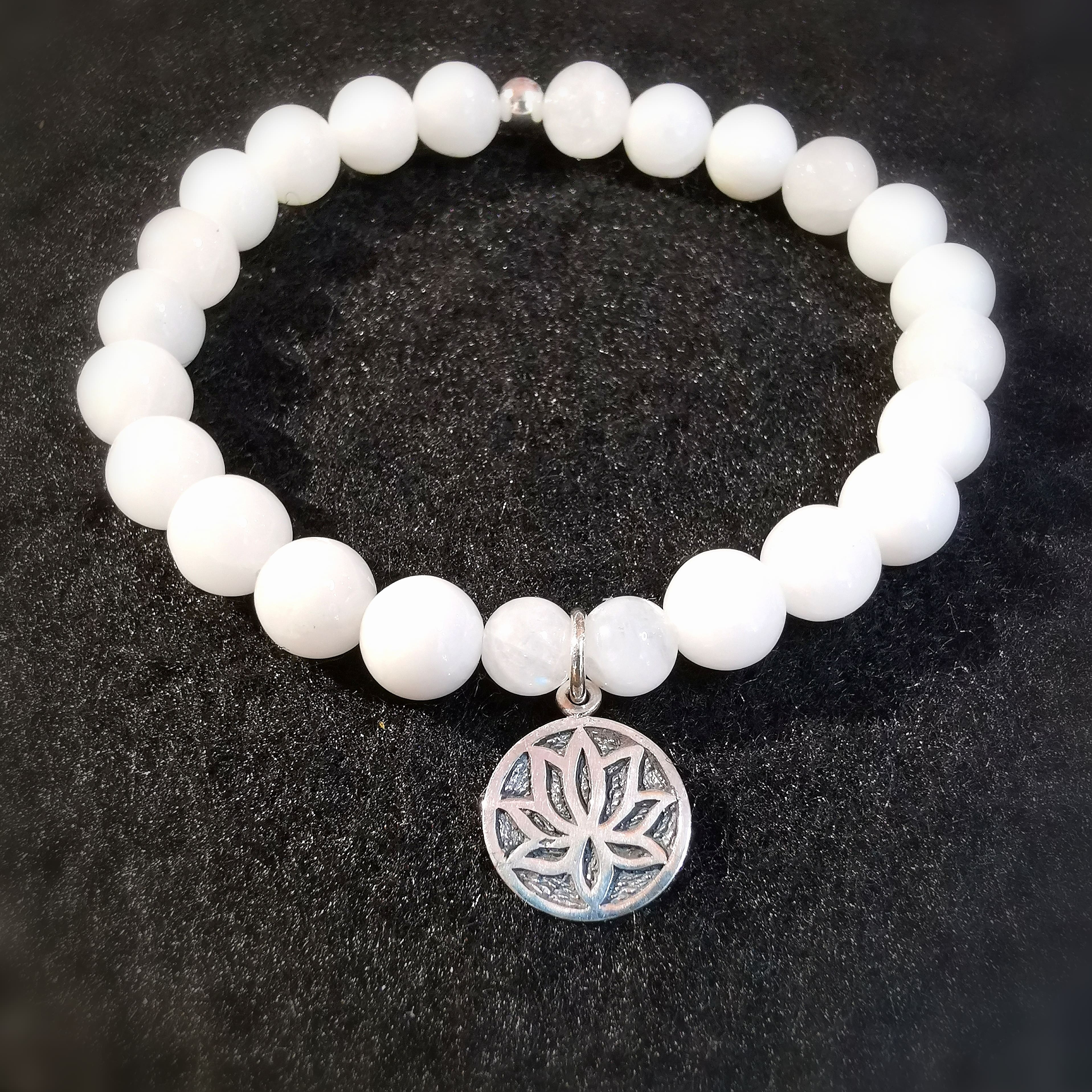 weisser Achat Friedensachat Edelstein Heilstein Lotus Karma Armband, geweiht, , im Gleichgewicht