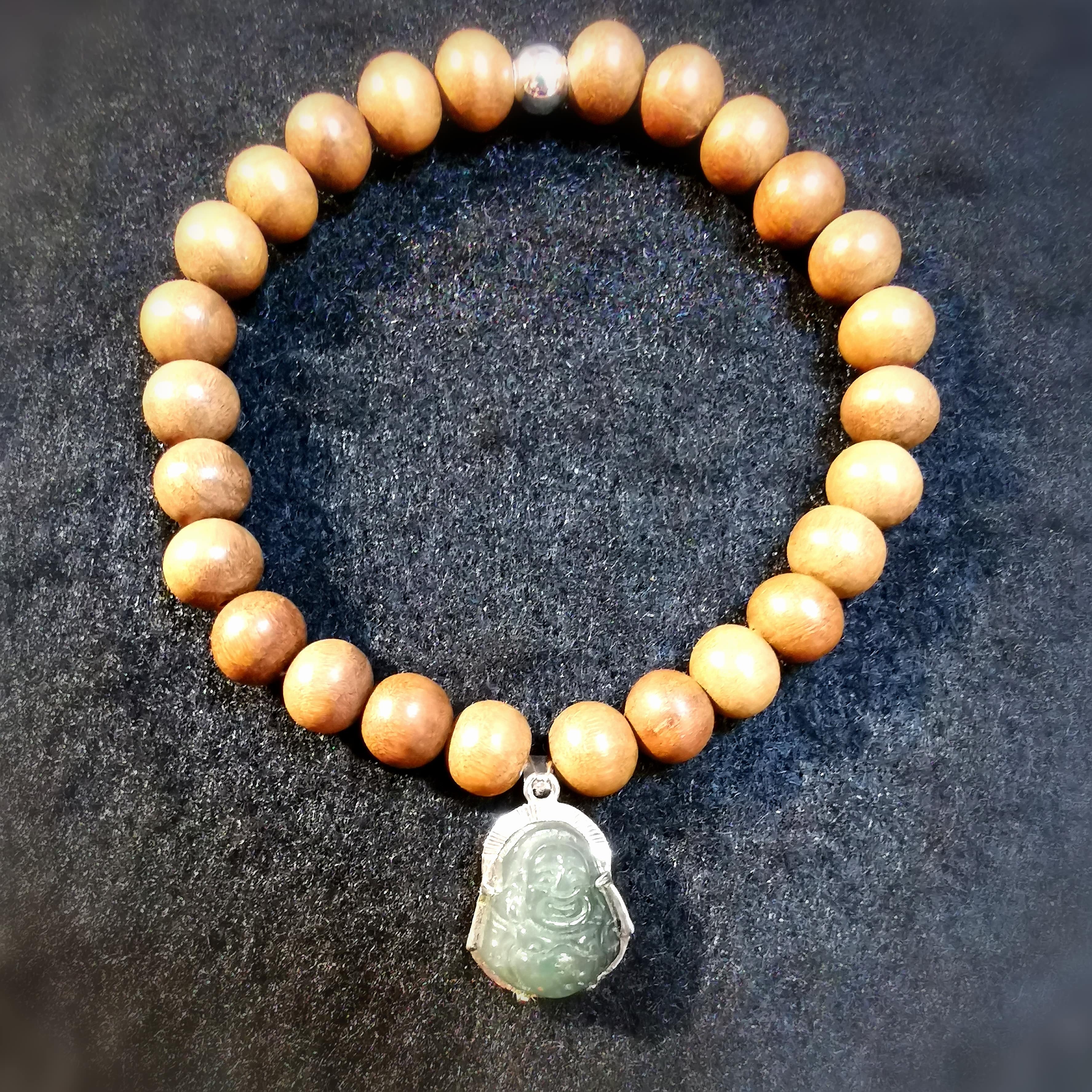 ✨ Pulsera Karma de Buda de Jade y Sándalo: consagrada para la felicidad, la serenidad y la armonía